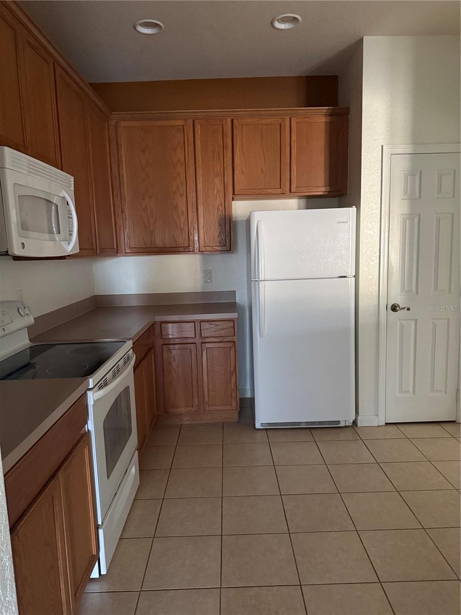 FLORA RIDGE CONDO PH 2 BLDG 5 - Residential Lease