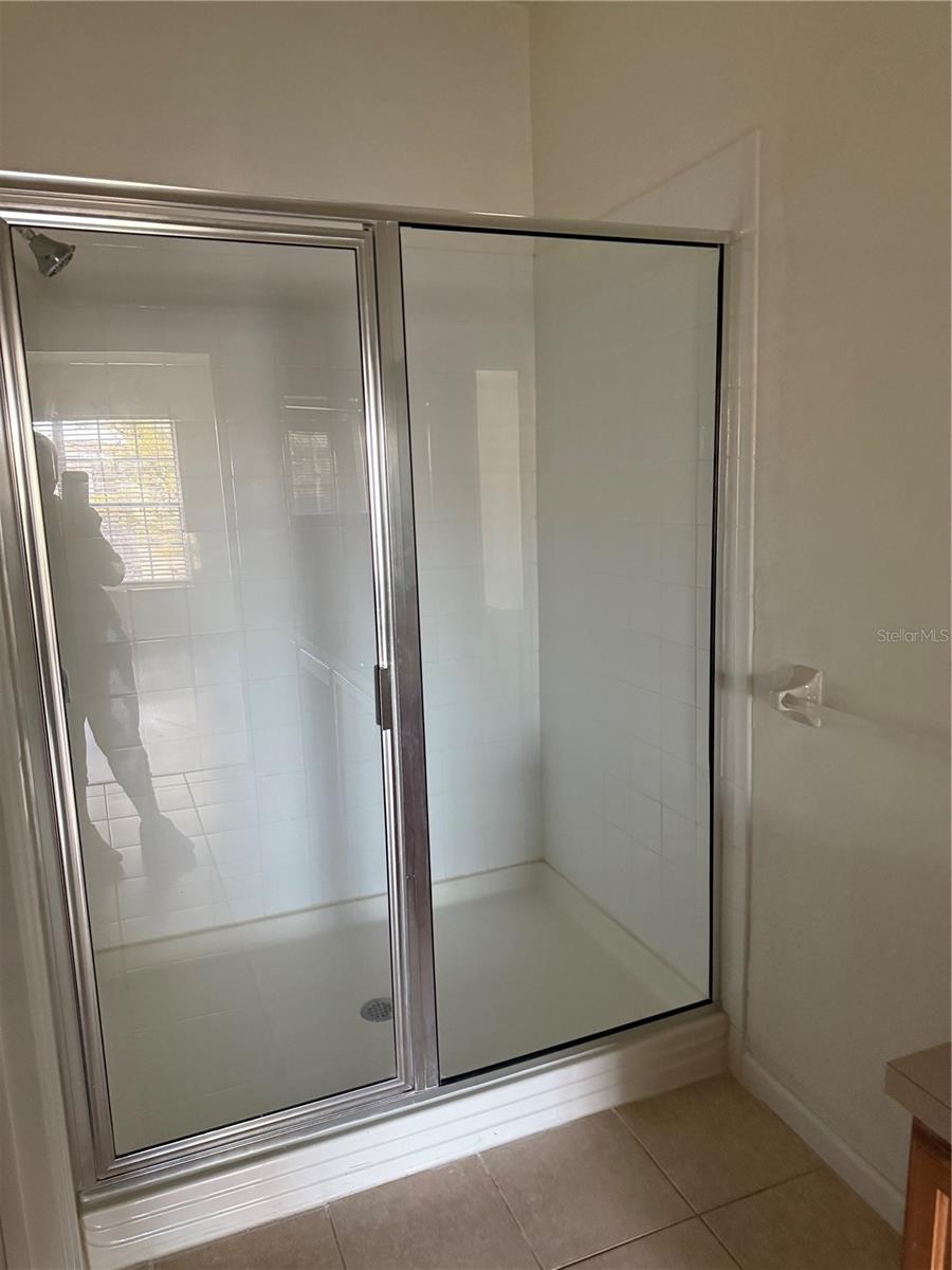 FLORA RIDGE CONDO PH 2 BLDG 5 - Residential Lease