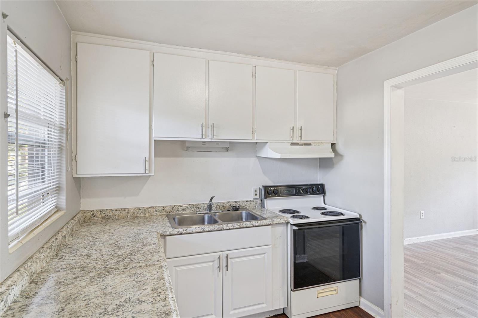 LEESBURG WILKINS - Residential Lease