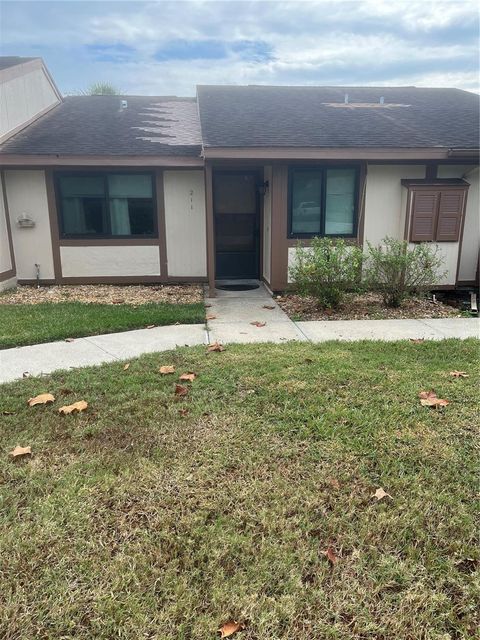 211 CORKWOOD LANE OLDSMAR FL 34677
