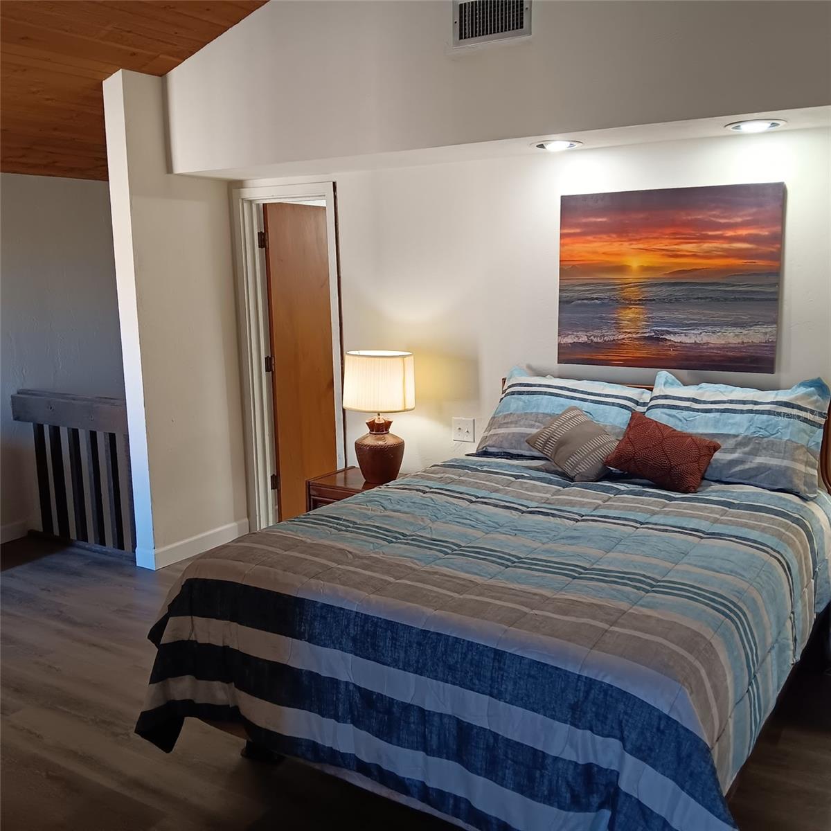 GRENELEFE COND - Residential