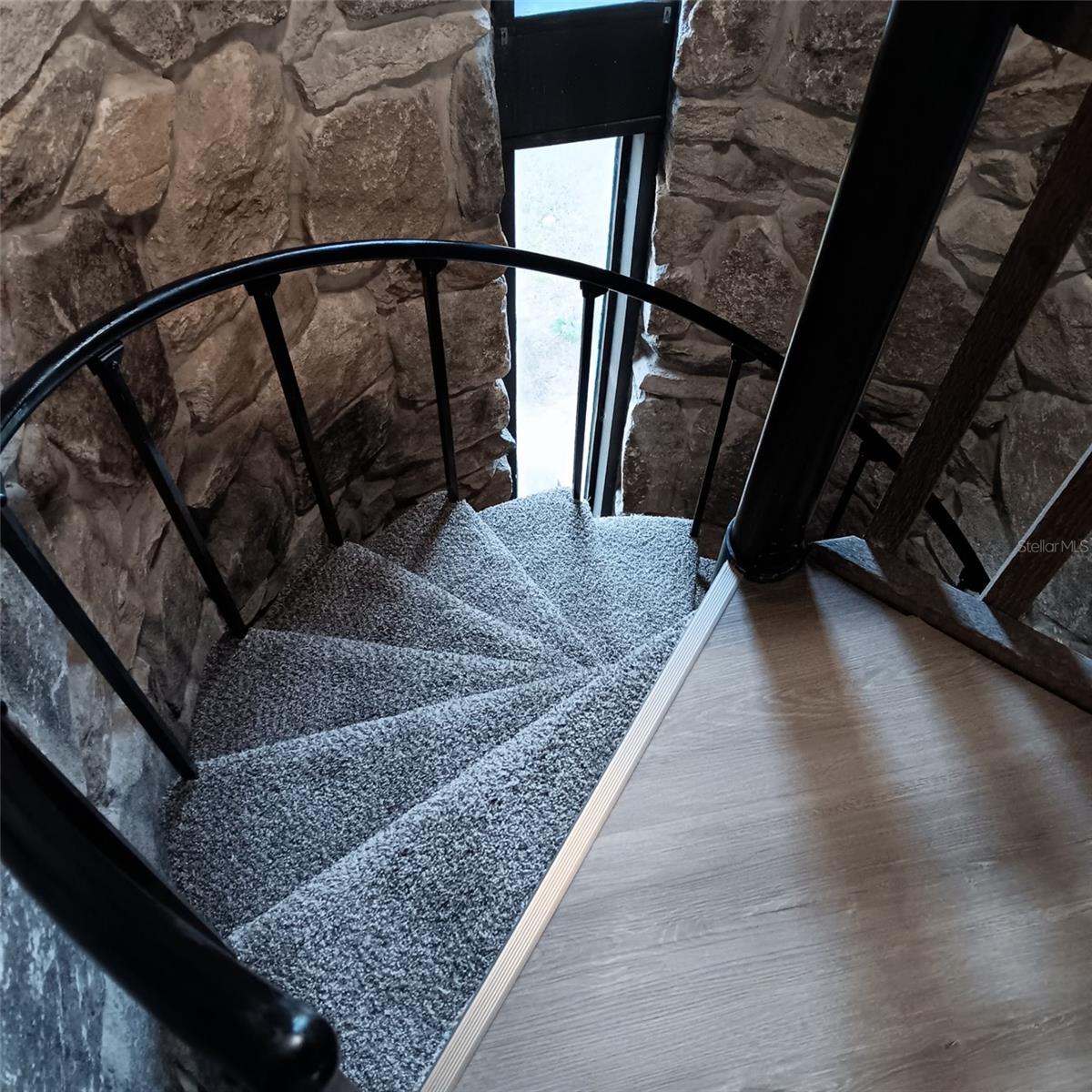 GRENELEFE COND - Residential