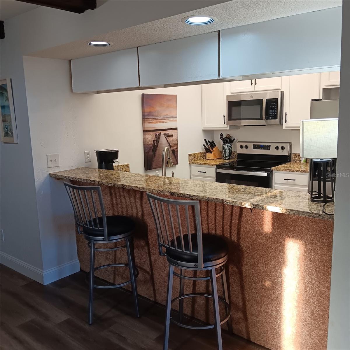 GRENELEFE COND - Residential