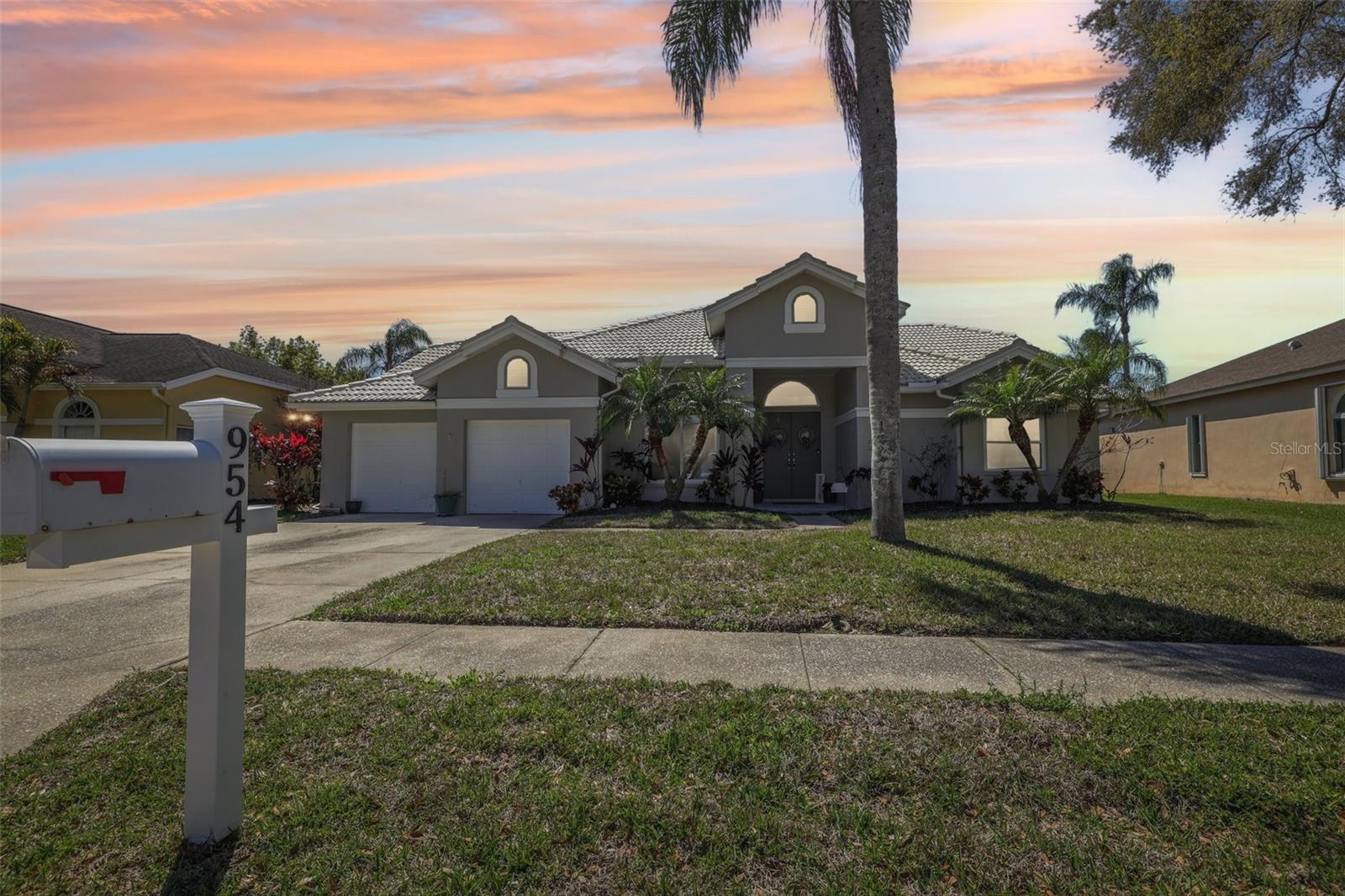 954 COBBLESTONE LANE
