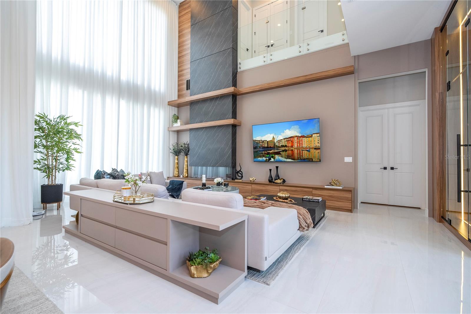 BELLA COLLINA EAST SUB - Residential