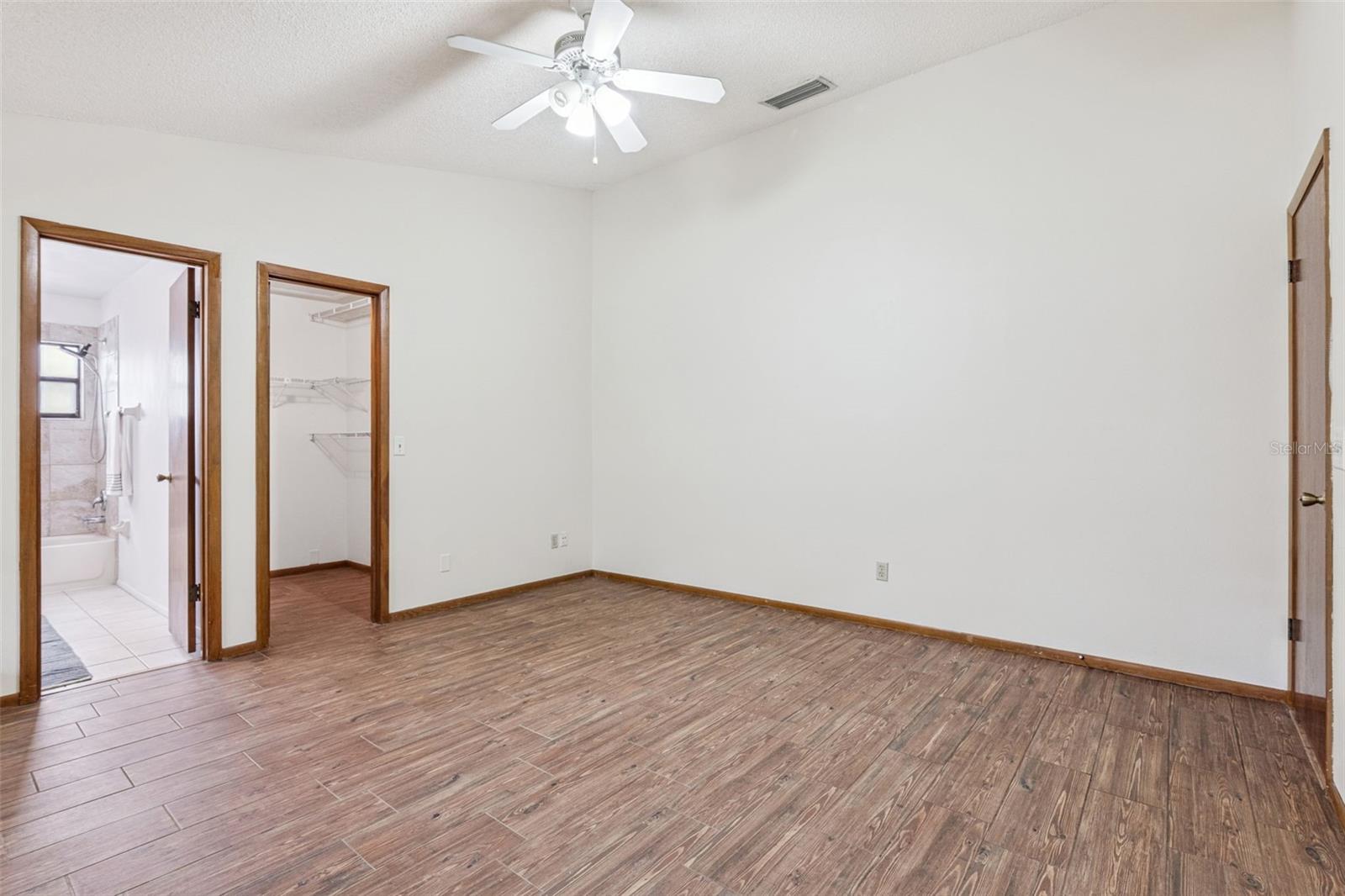 ALAFAYA WOODS PH 5 - Residential