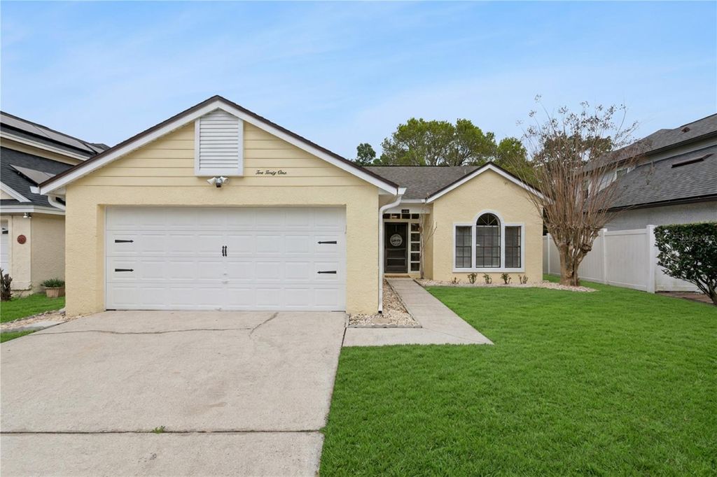 Photo of 1041 Dees Drive, Oviedo, FL 32765 (MLS # O6387276)