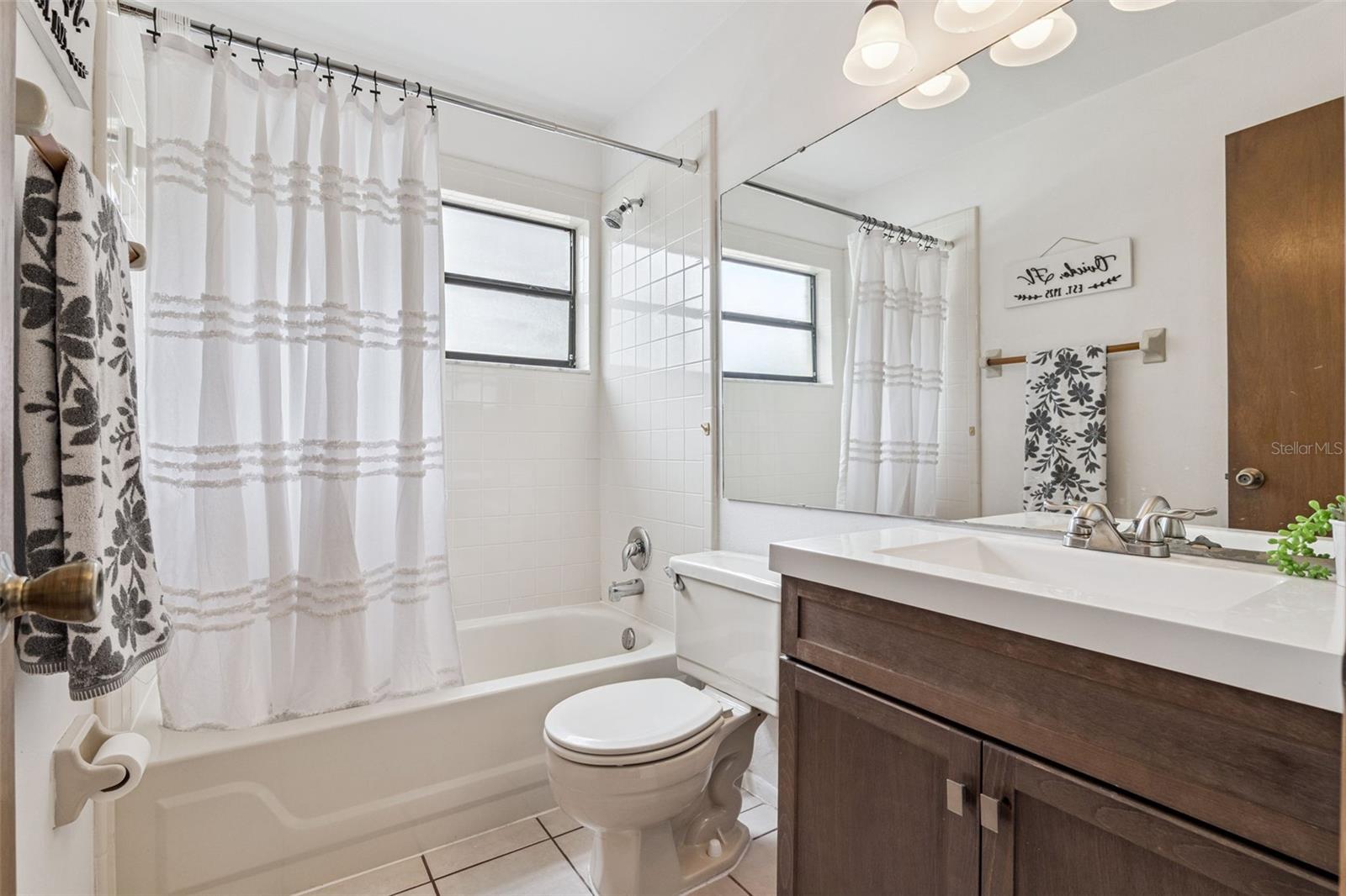 ALAFAYA WOODS PH 5 - Residential