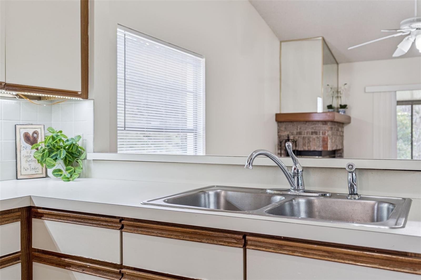 ALAFAYA WOODS PH 5 - Residential