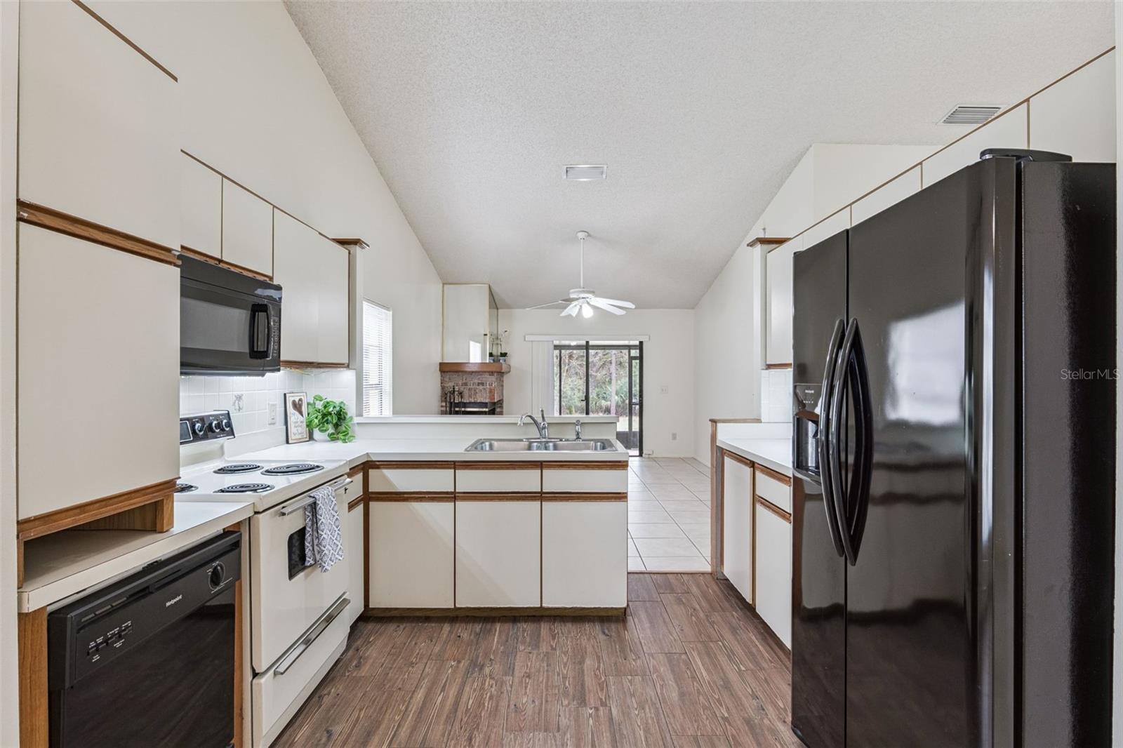 ALAFAYA WOODS PH 5 - Residential