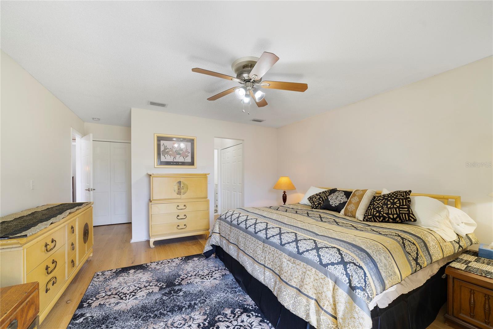 LAKE VILLAS CONDO - Residential