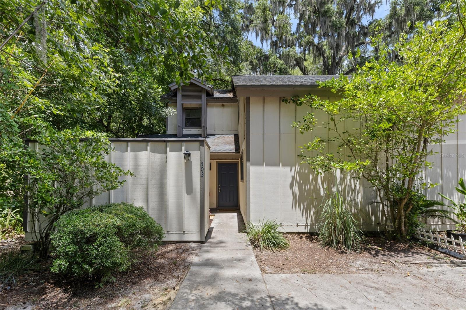 303 SW 54TH DRIVE