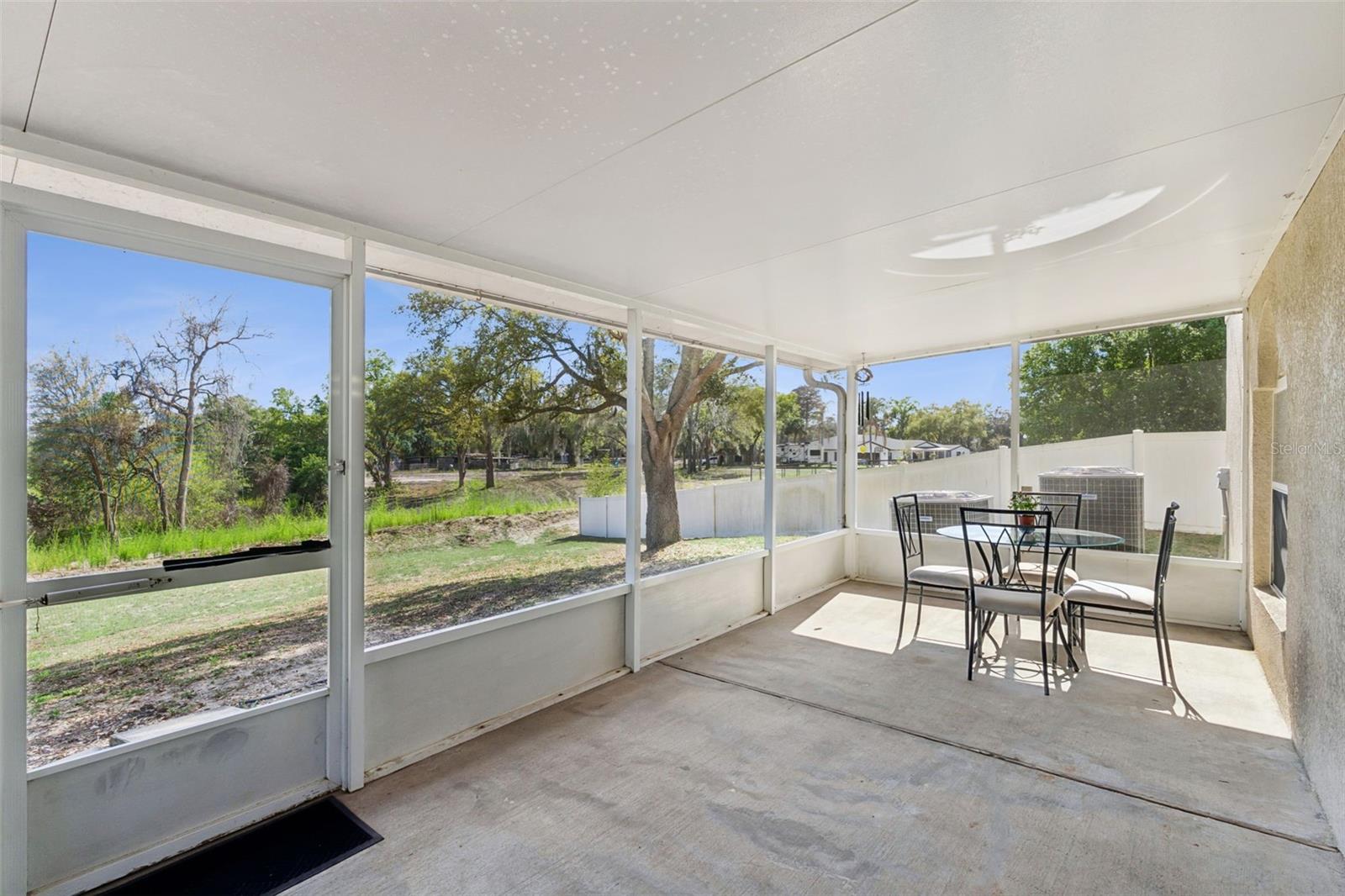 MASCOTTE DUKES LAKE PH I LT 01 ORB 2250 - Residential