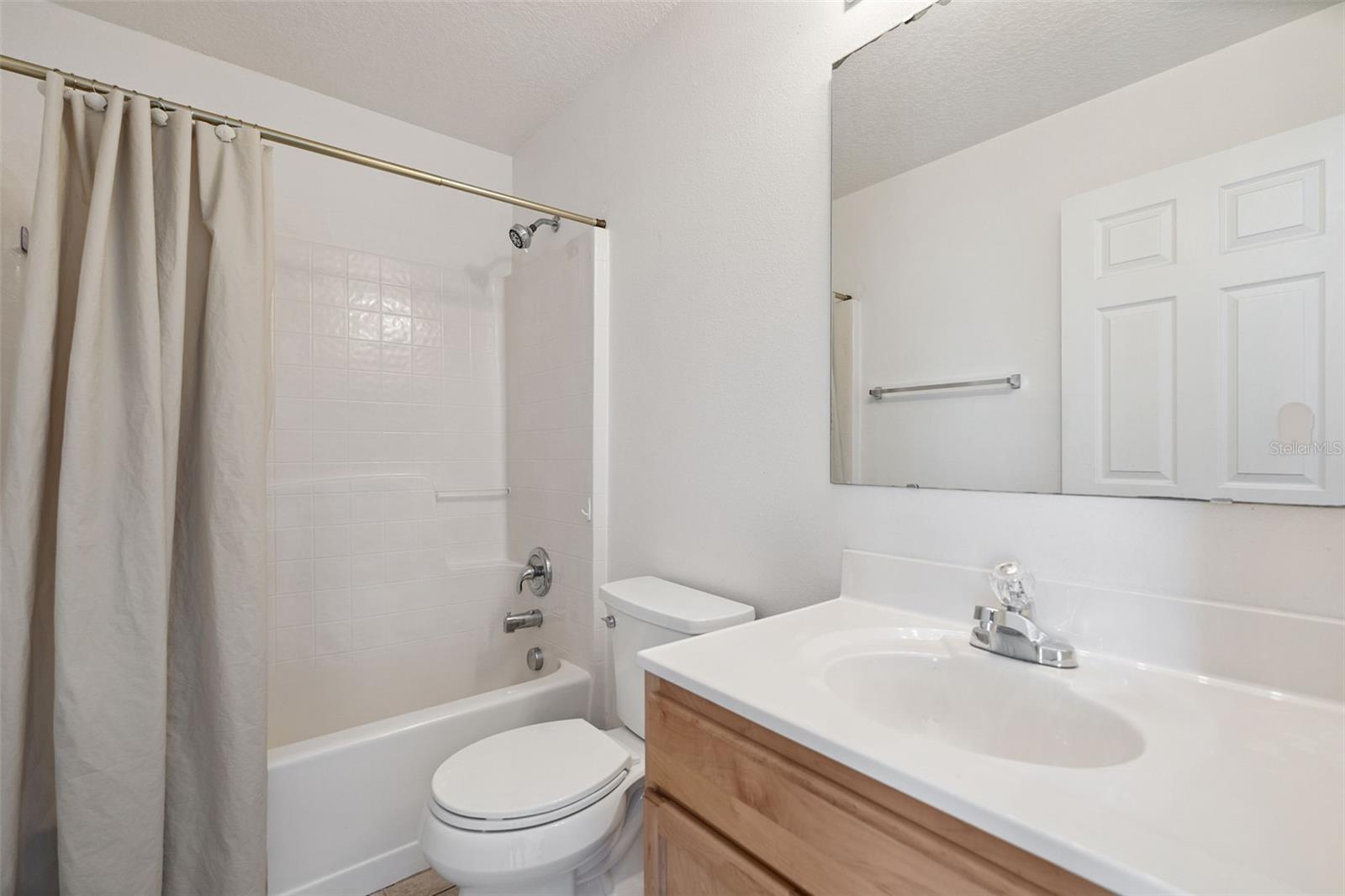 MASCOTTE DUKES LAKE PH I LT 01 ORB 2250 - Residential