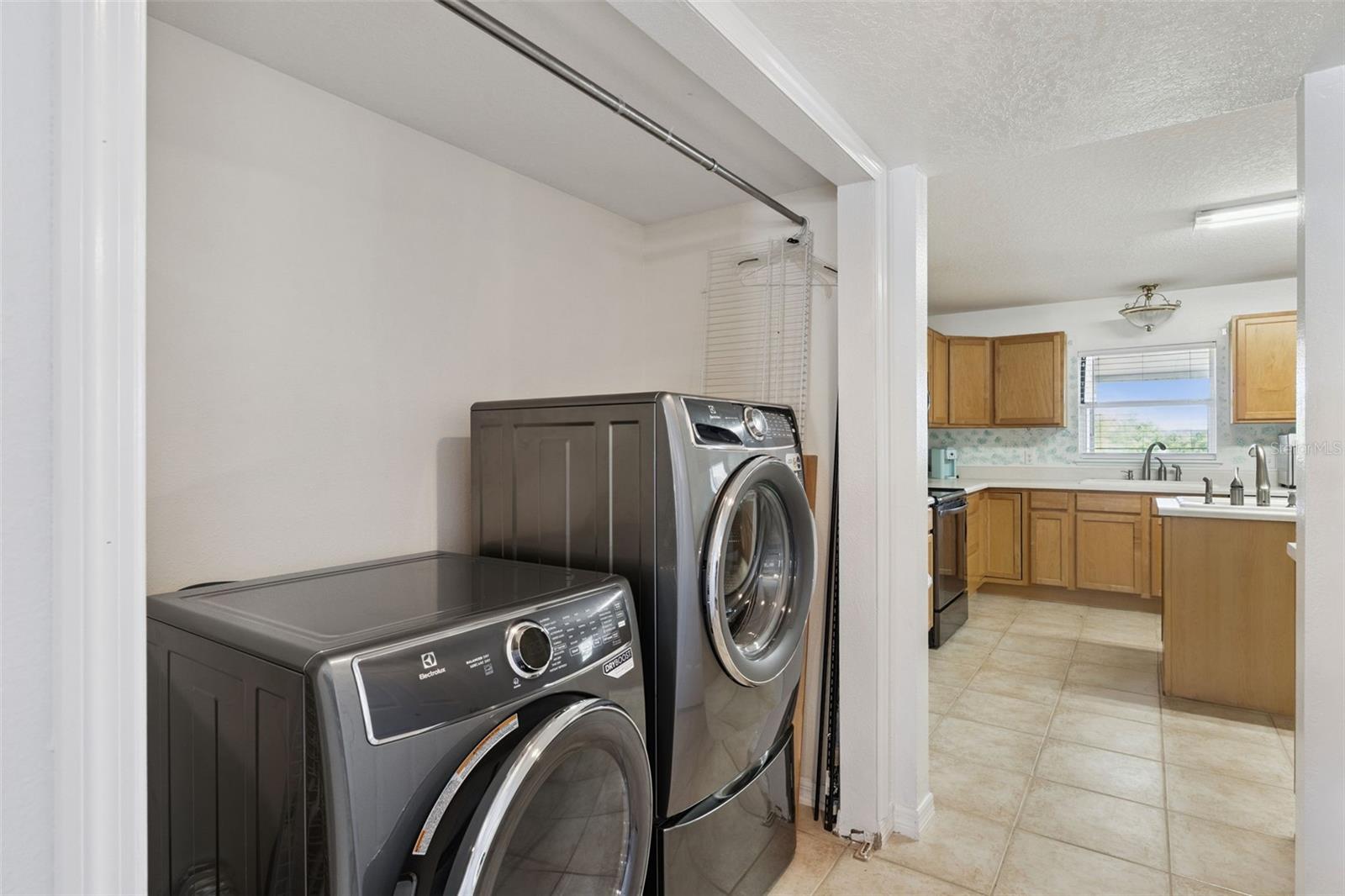 MASCOTTE DUKES LAKE PH I LT 01 ORB 2250 - Residential