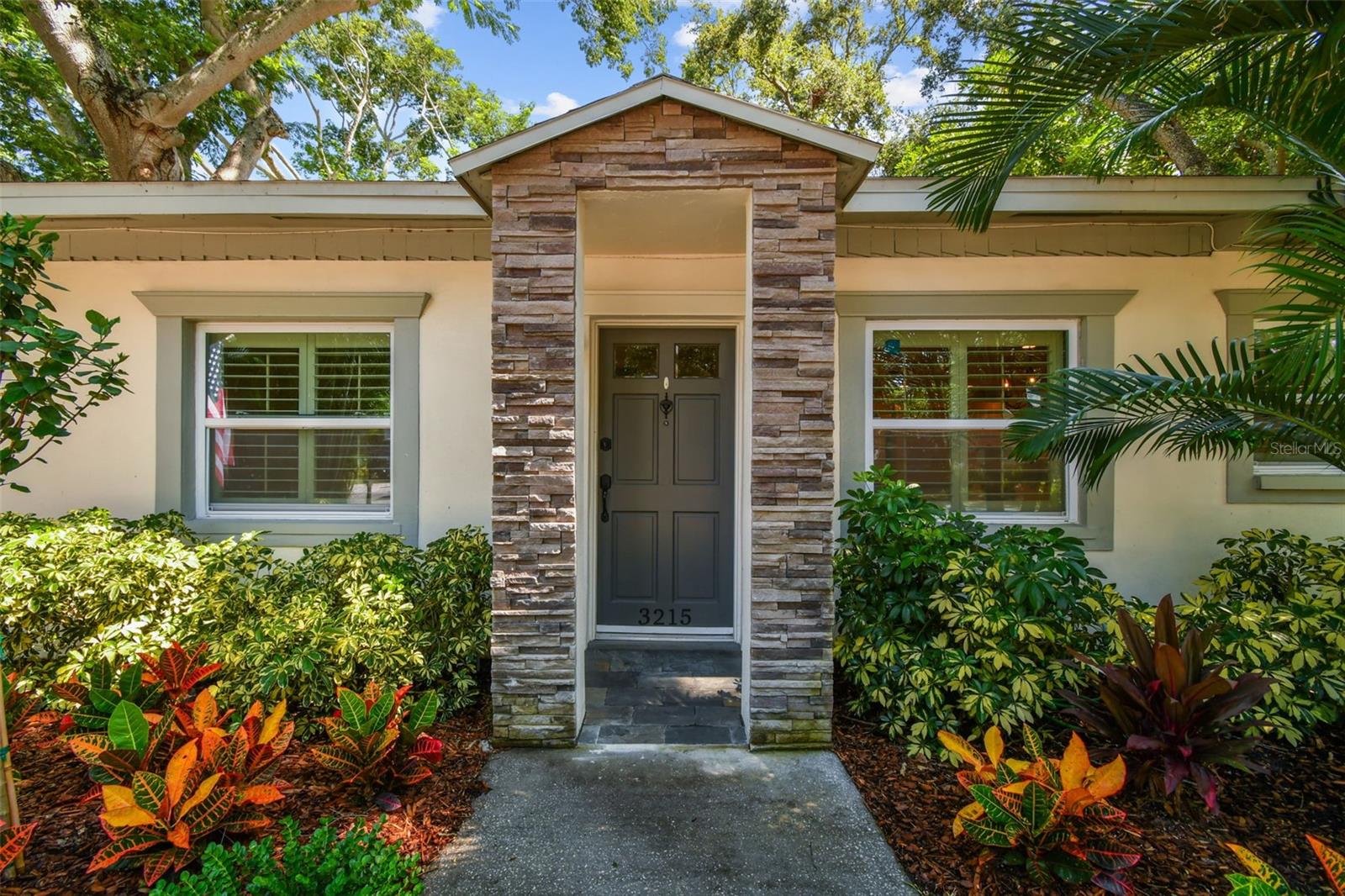 3215 W VILLA ROSA STREET