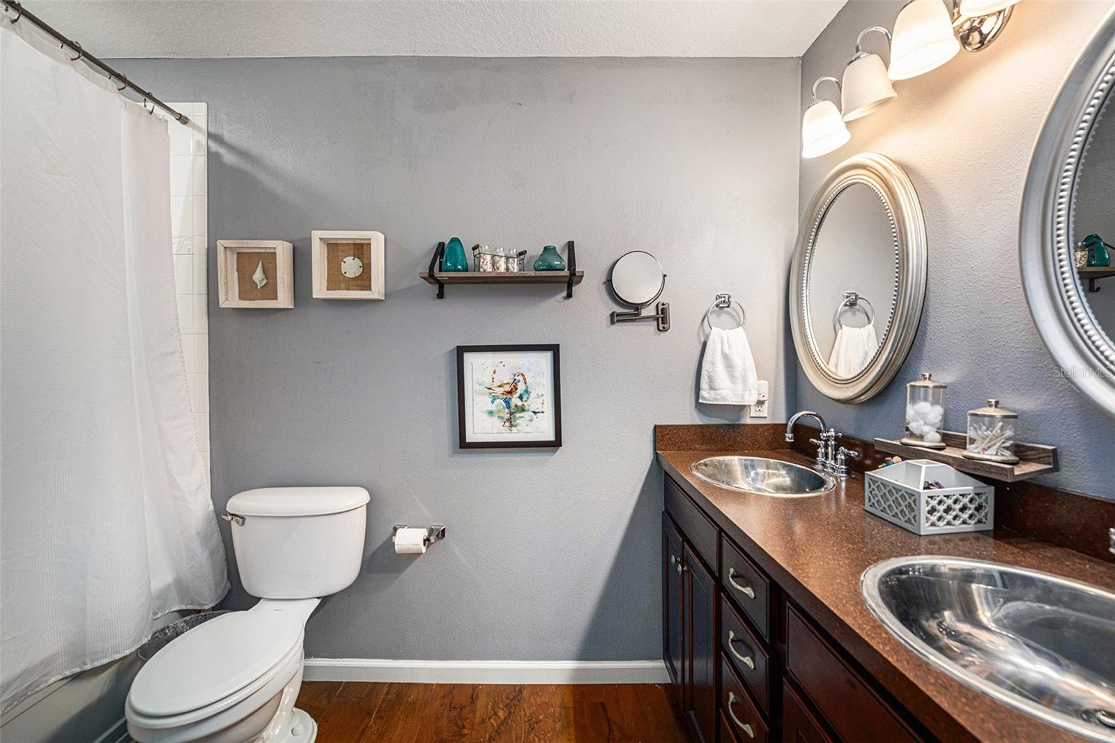 GLEN OAKS SOUTH - Residential