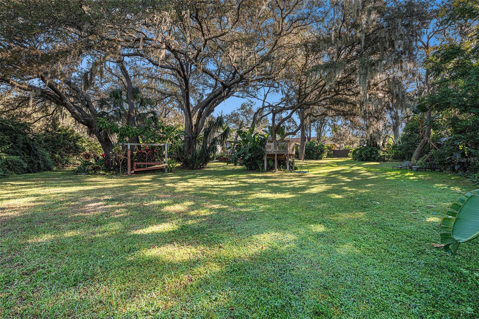 GLEN OAKS SOUTH - Residential