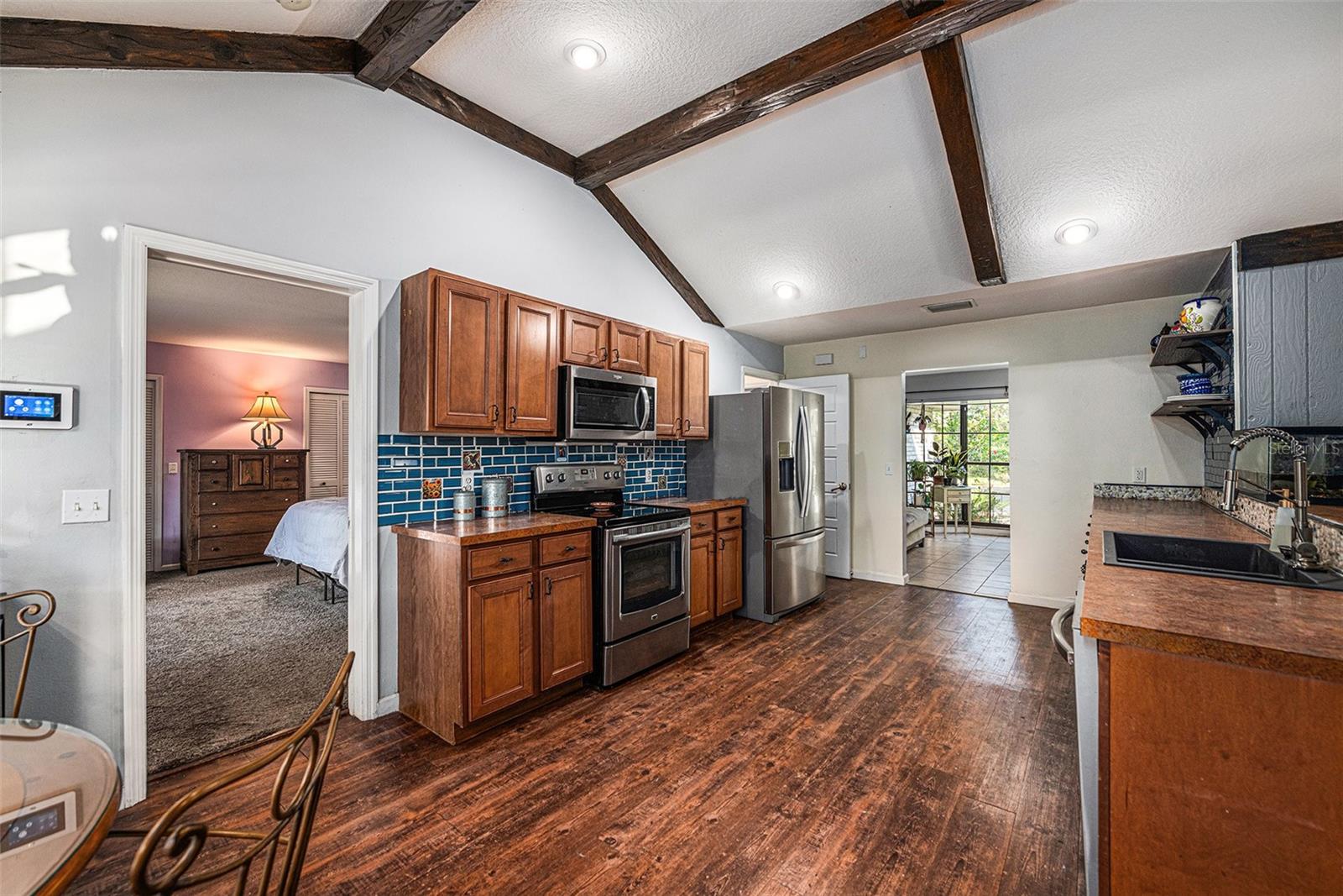 GLEN OAKS SOUTH - Residential