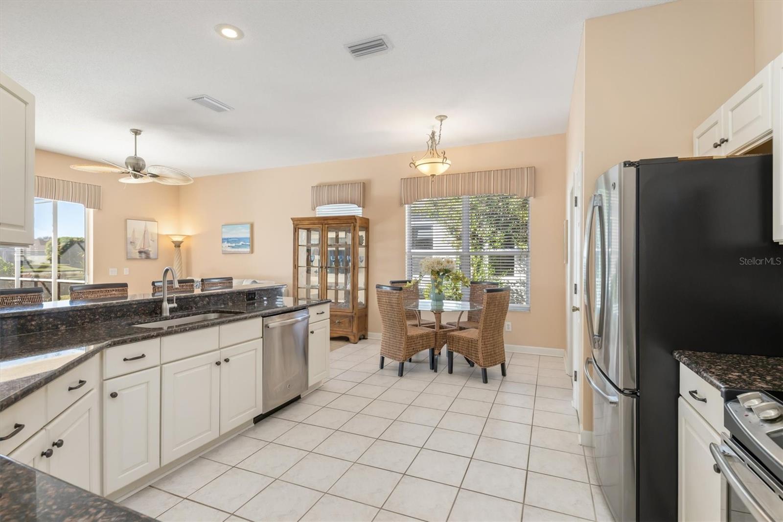 WOODMERE LAKES - Residential