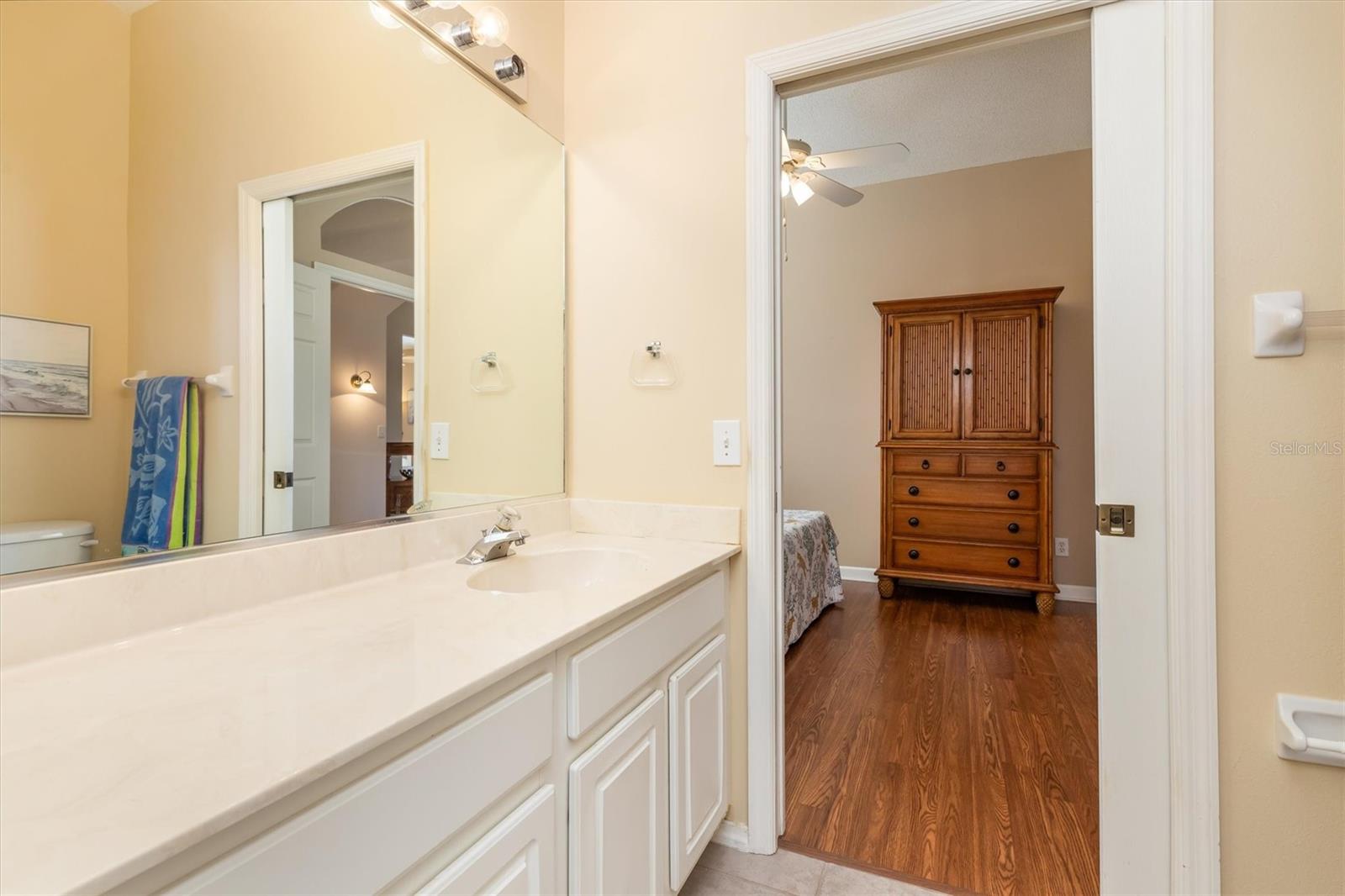 WOODMERE LAKES - Residential