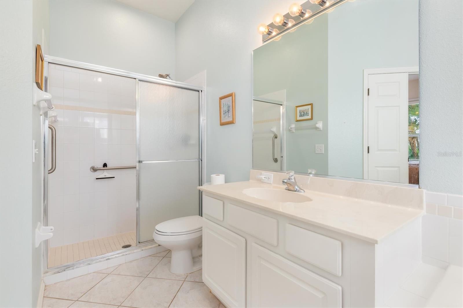 WOODMERE LAKES - Residential