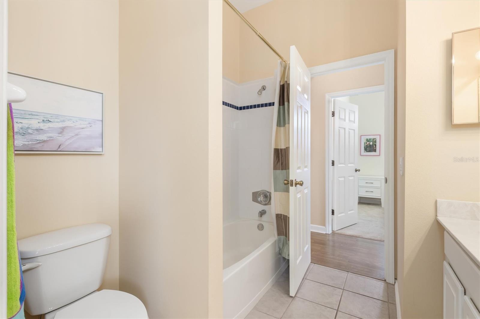 WOODMERE LAKES - Residential