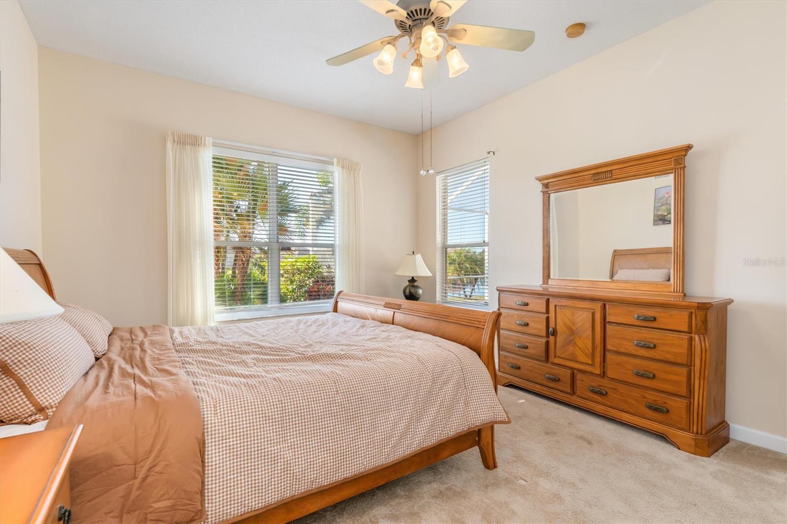 WOODMERE LAKES - Residential