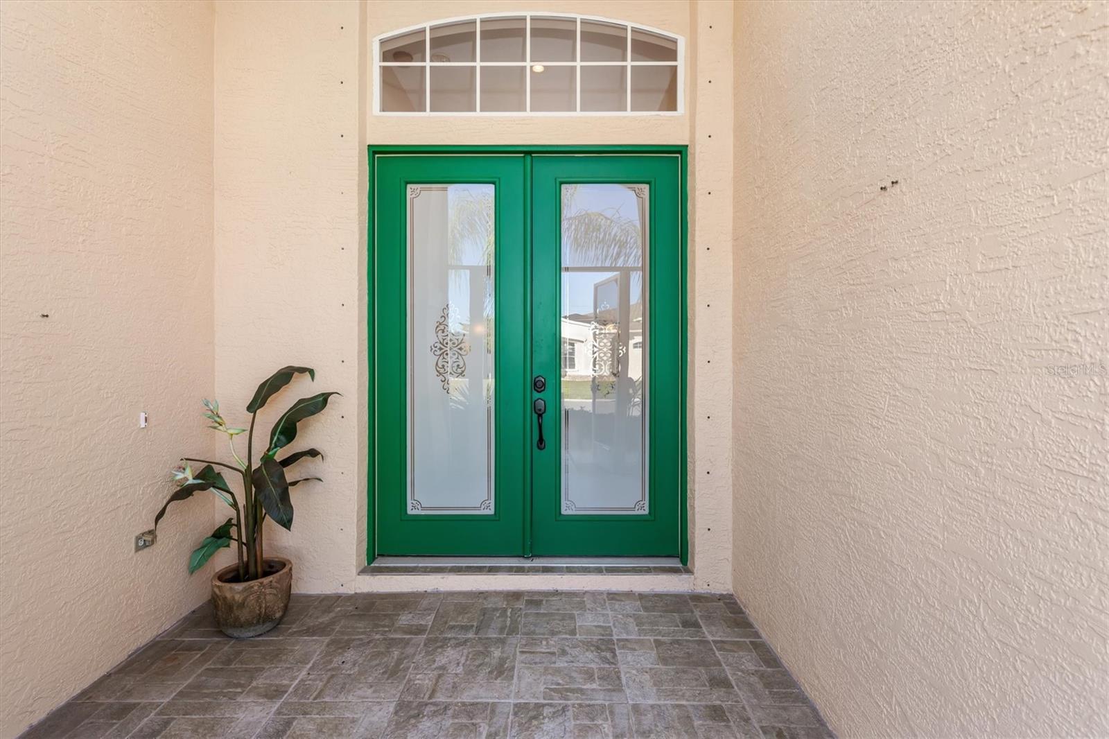 WOODMERE LAKES - Residential