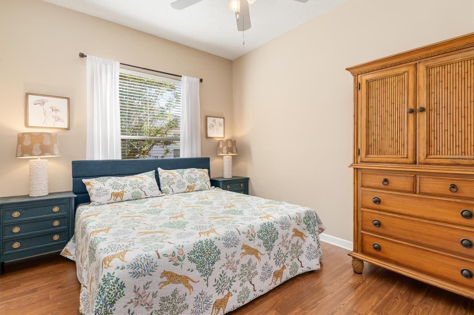 WOODMERE LAKES - Residential