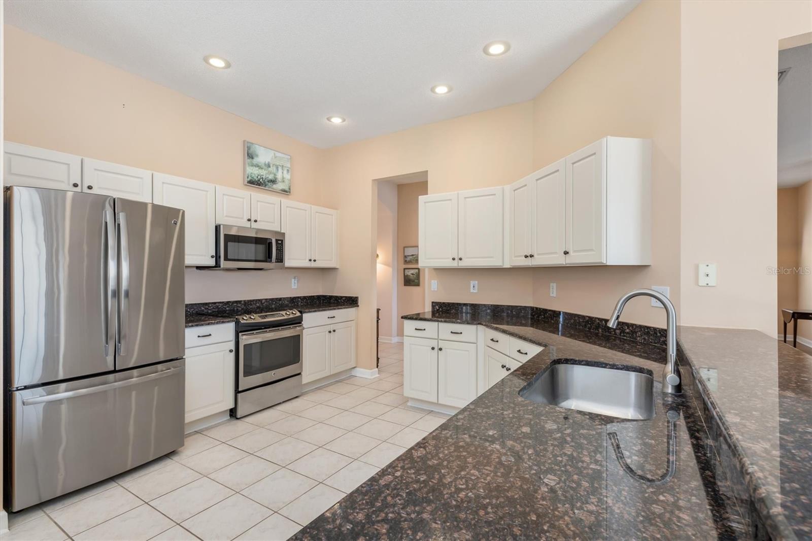 WOODMERE LAKES - Residential