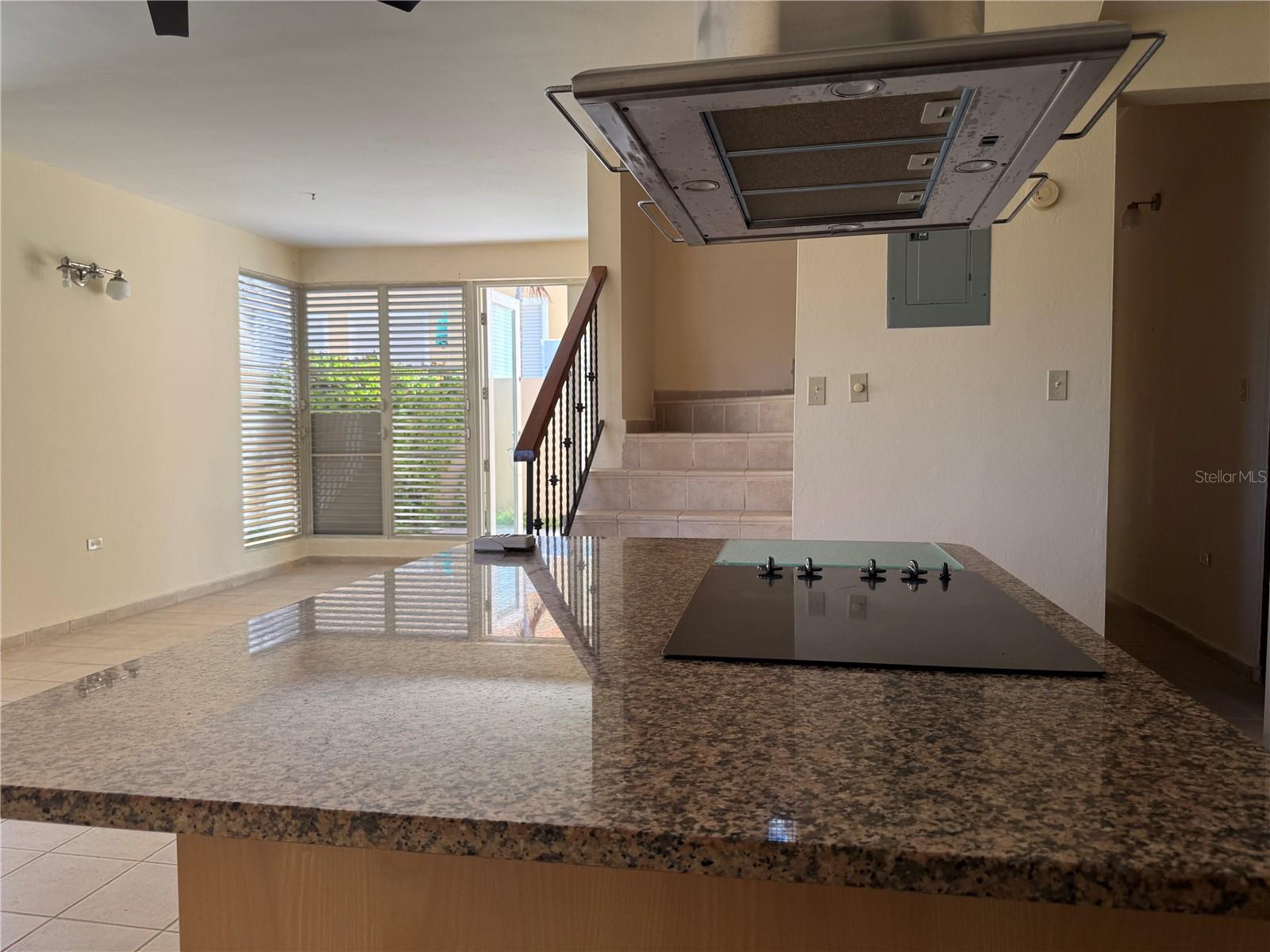 CANDELERO - Residential Lease