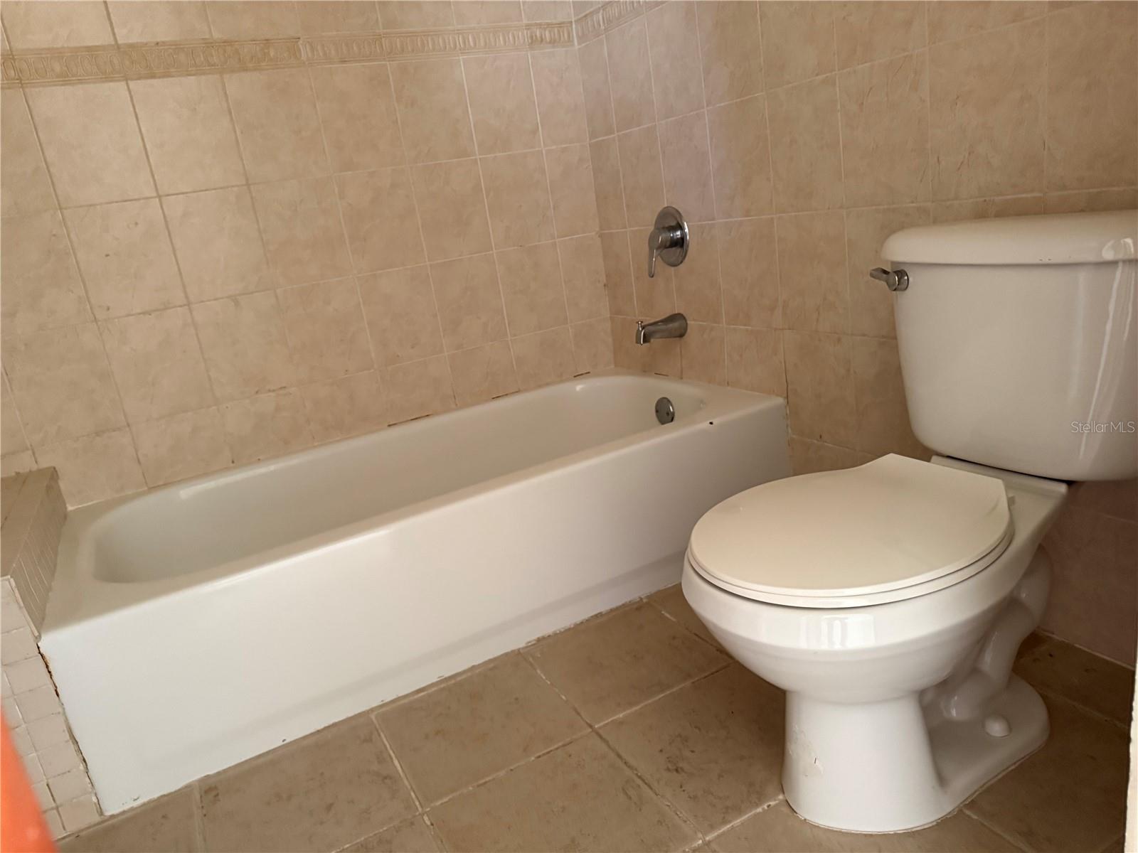 CANDELERO - Residential Lease