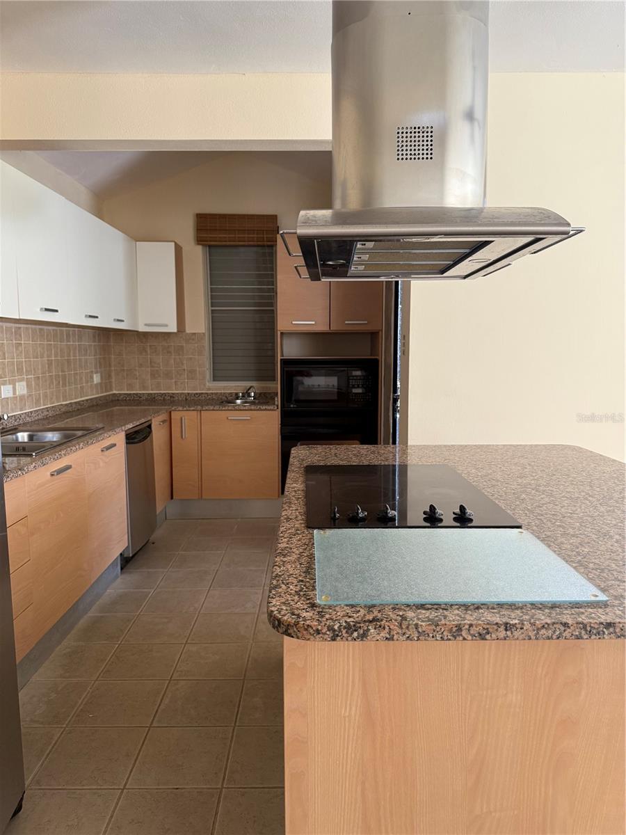 CANDELERO - Residential Lease