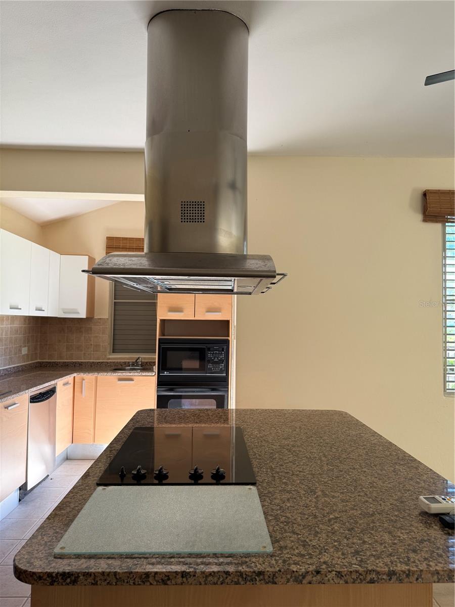 CANDELERO - Residential Lease