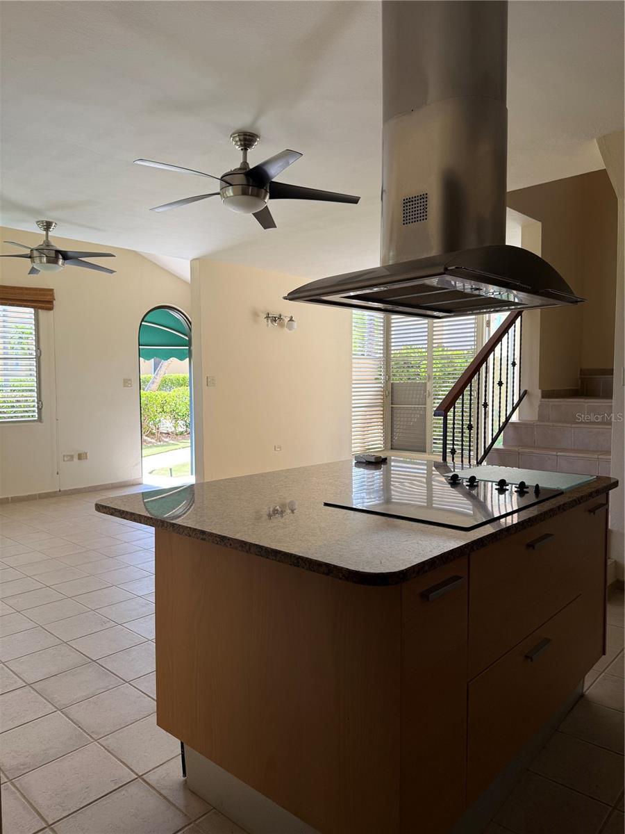 CANDELERO - Residential Lease