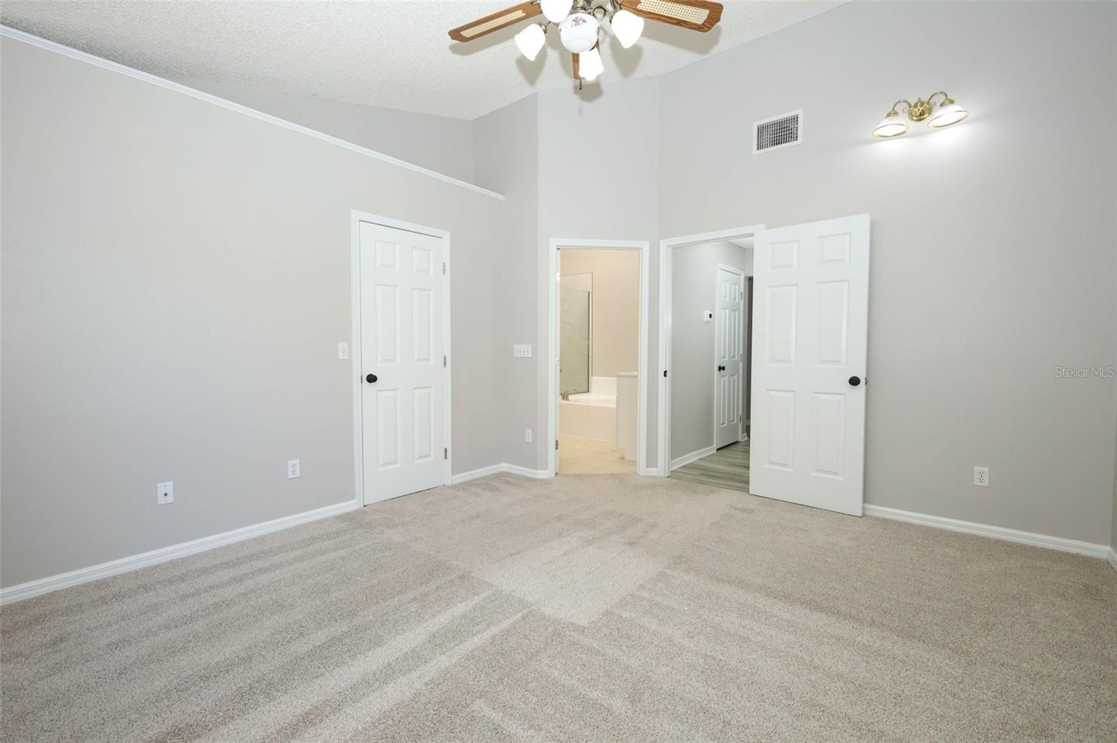 WATERFORD LAKES TR N33 - Residential