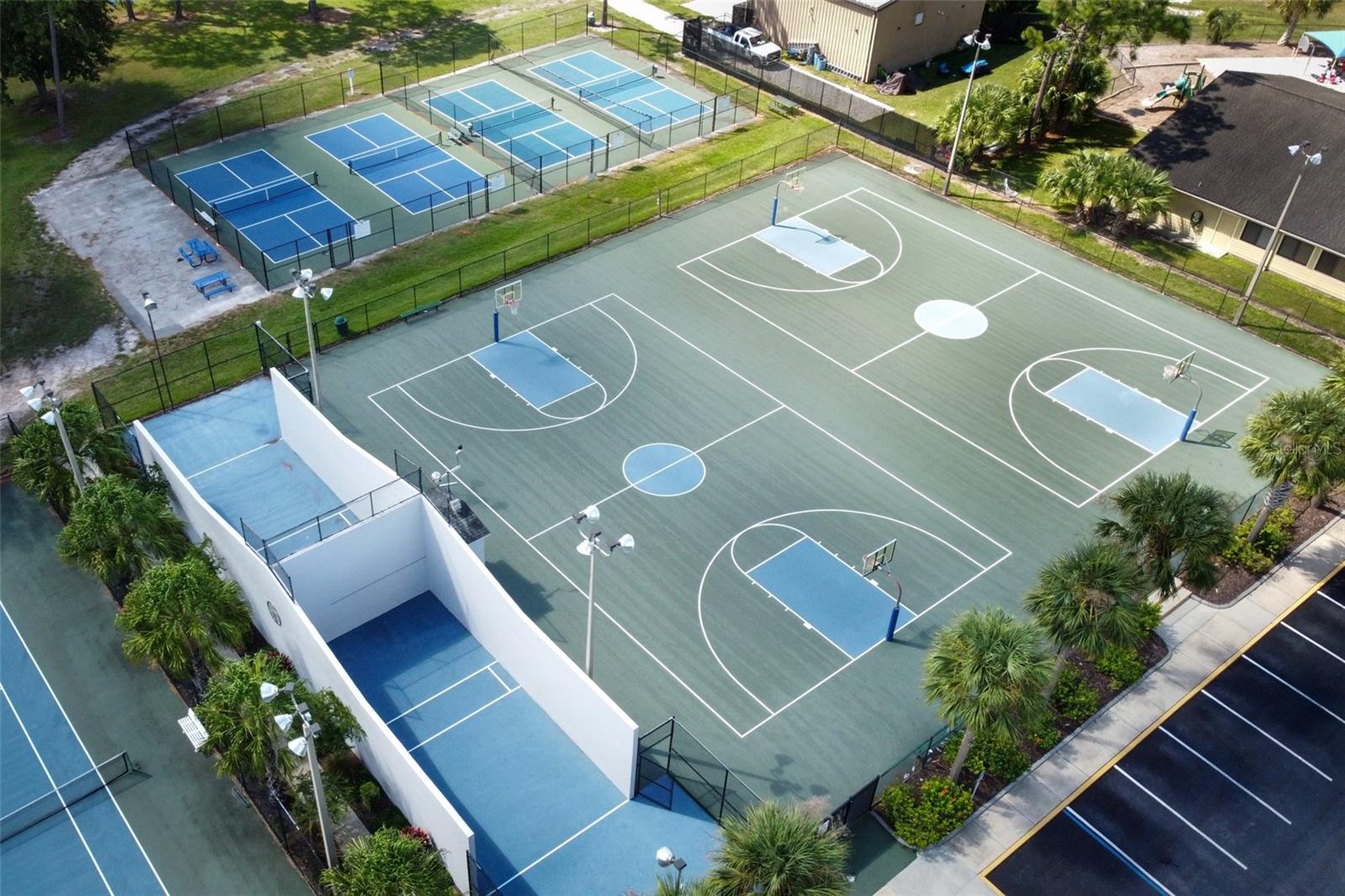 WATERFORD LAKES TR N33 - Residential