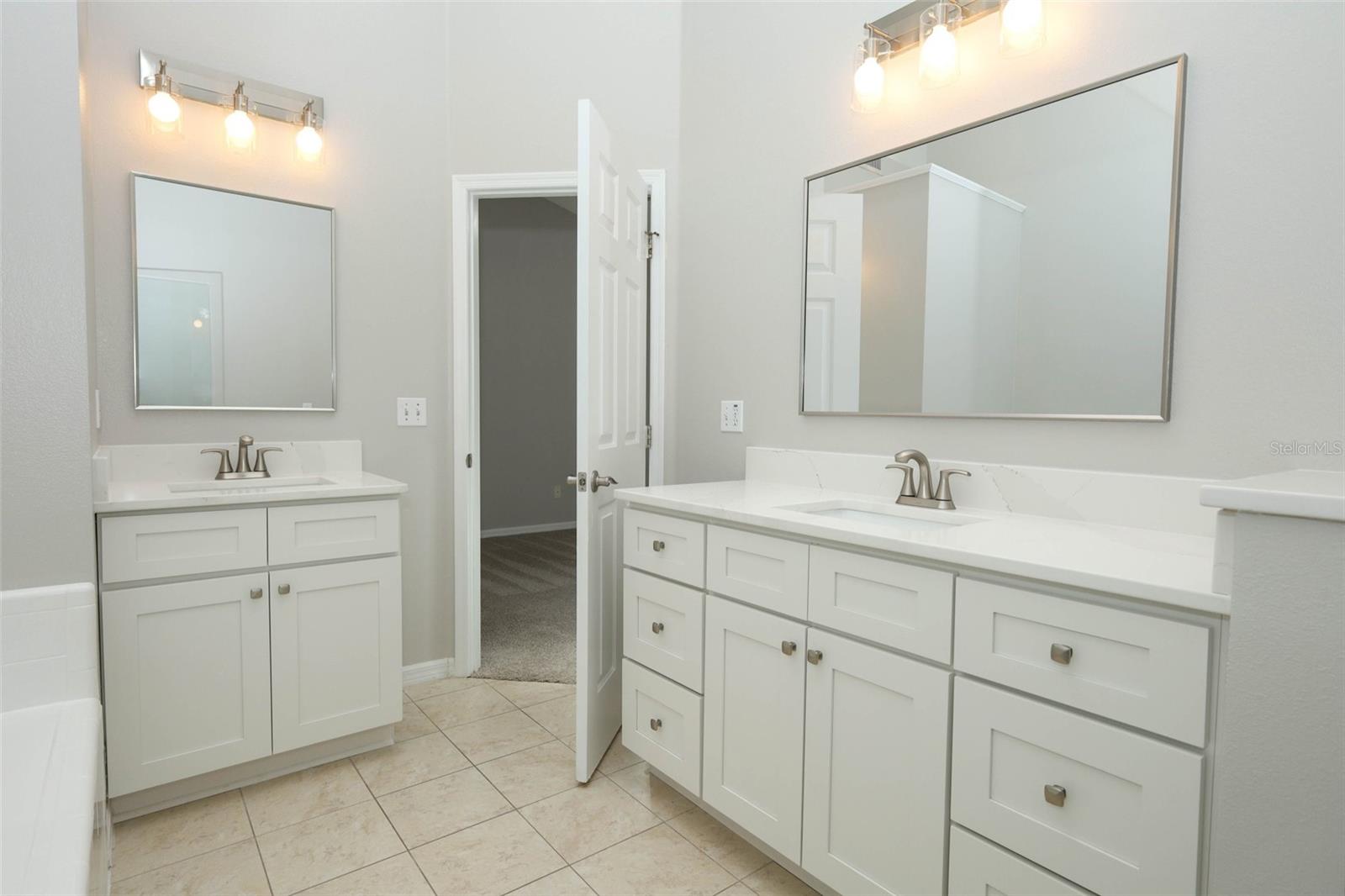 WATERFORD LAKES TR N33 - Residential