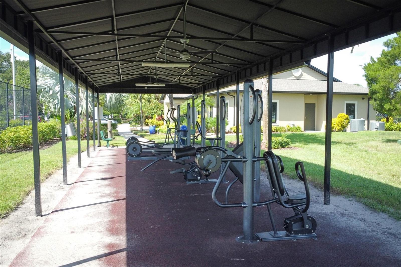 WATERFORD LAKES TR N33 - Residential