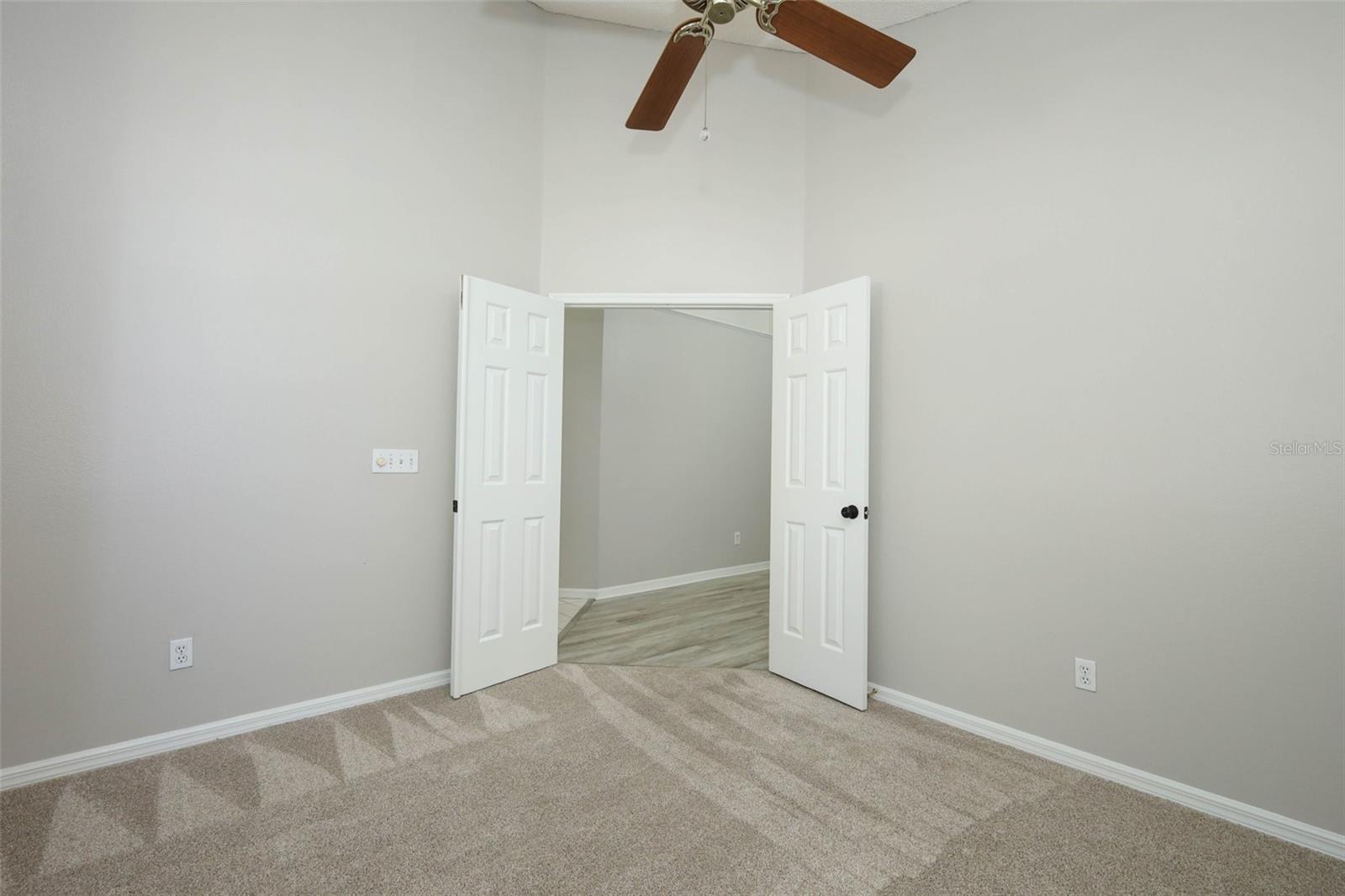 WATERFORD LAKES TR N33 - Residential