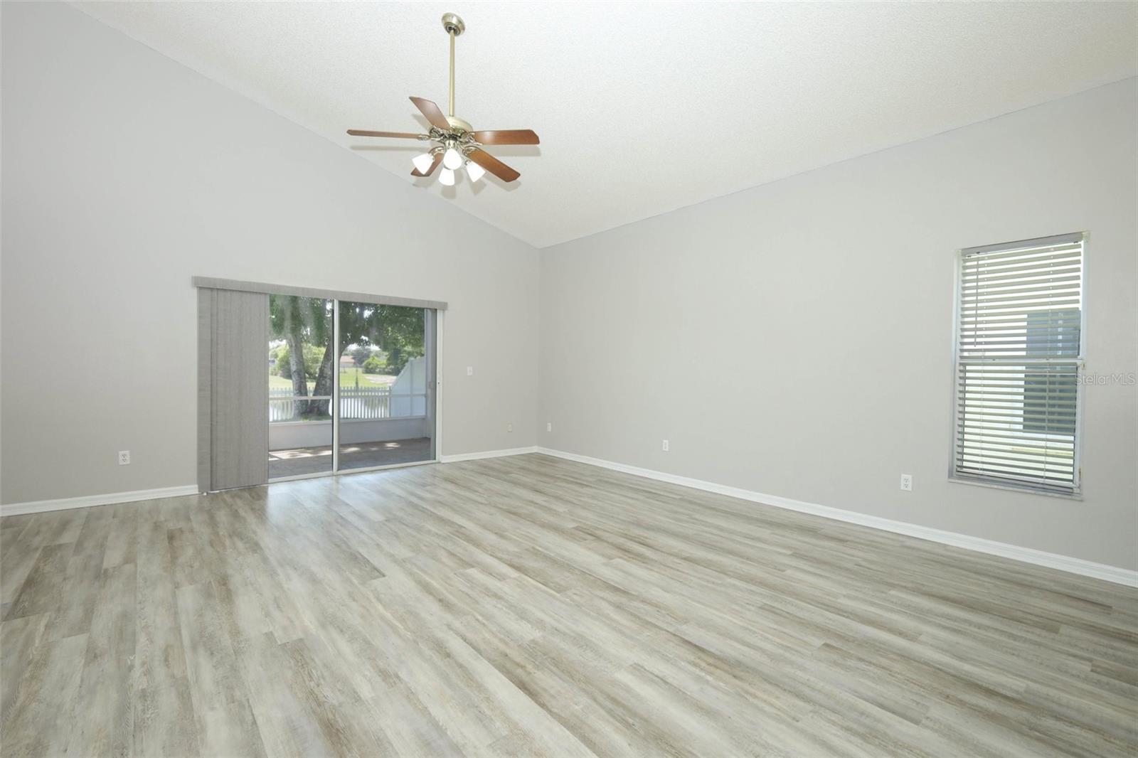 WATERFORD LAKES TR N33 - Residential