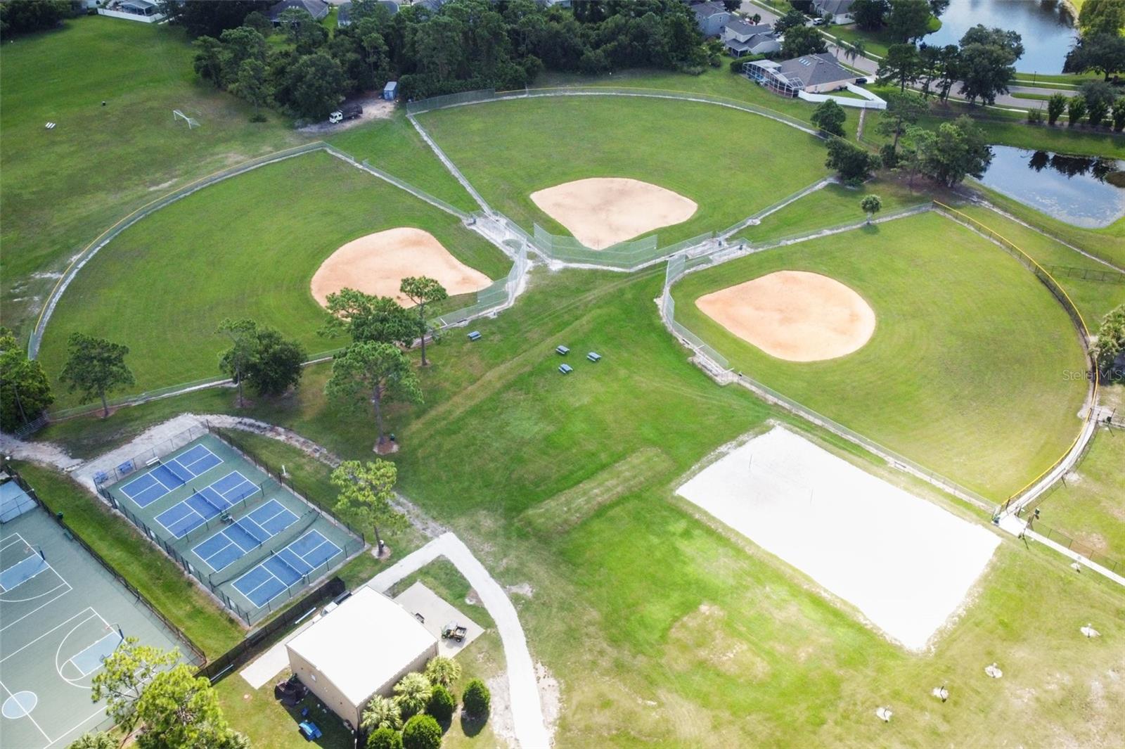 WATERFORD LAKES TR N33 - Residential