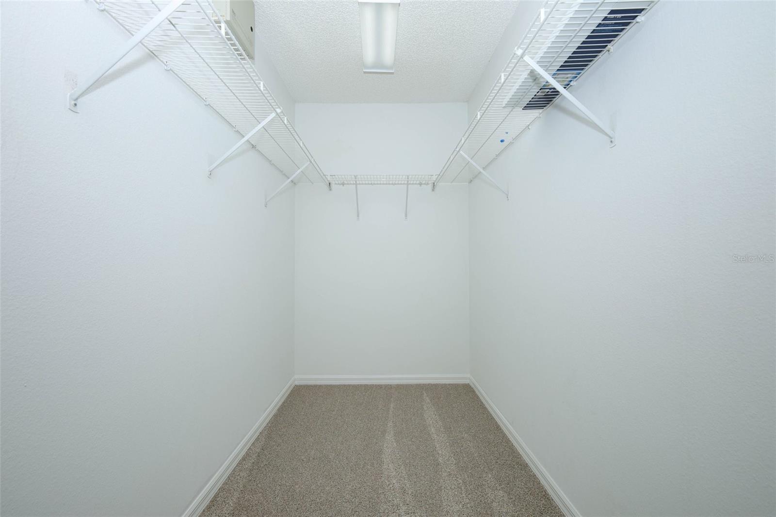 WATERFORD LAKES TR N33 - Residential