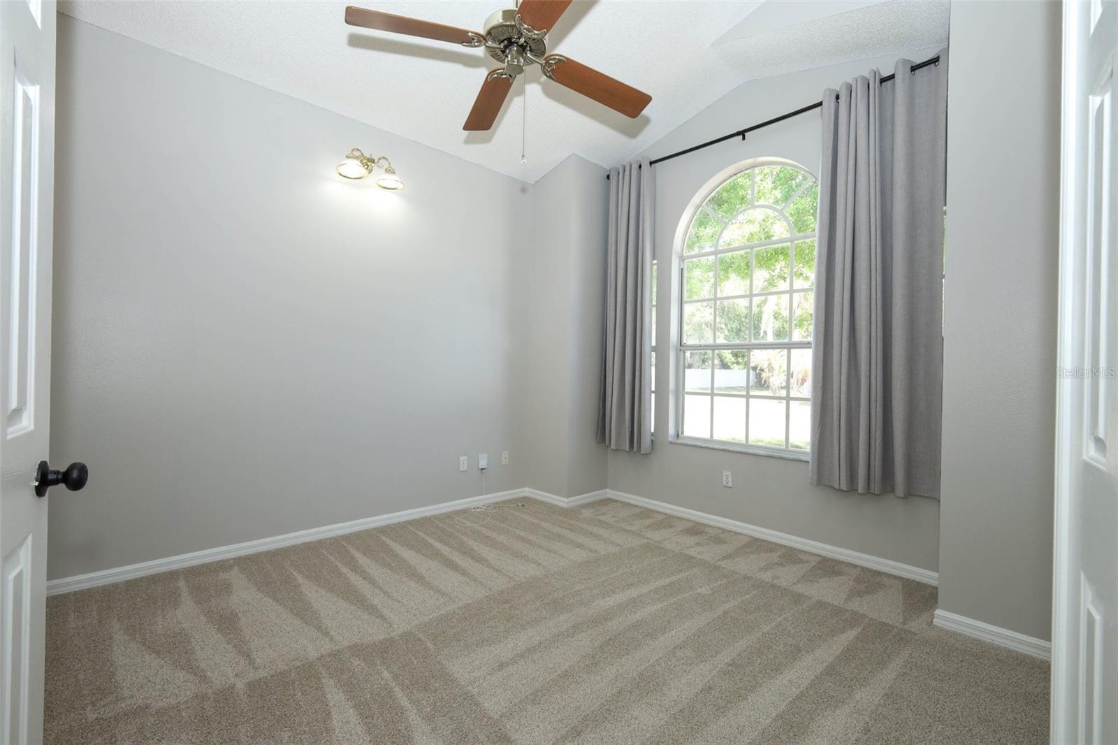 WATERFORD LAKES TR N33 - Residential