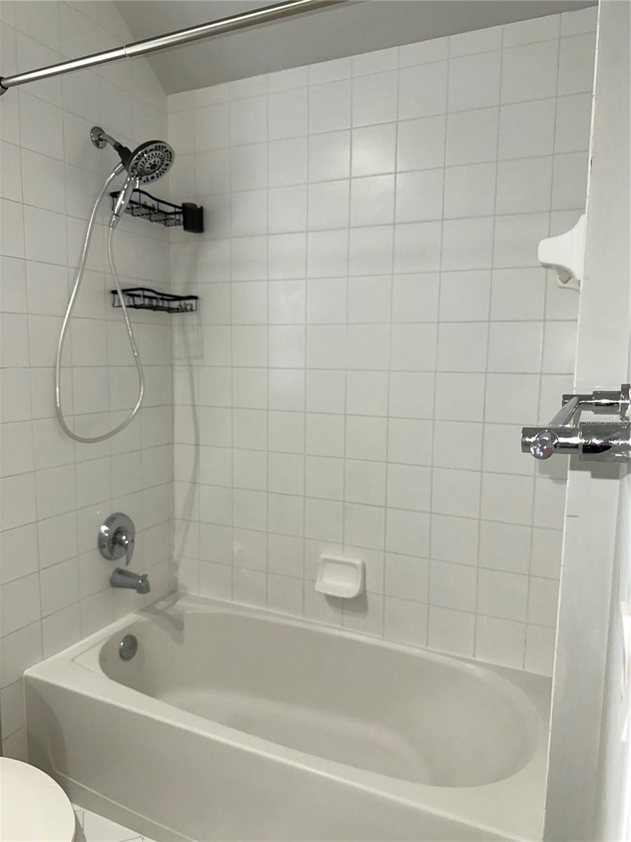 2100 COMMON WAY ROAD Garage Apt.