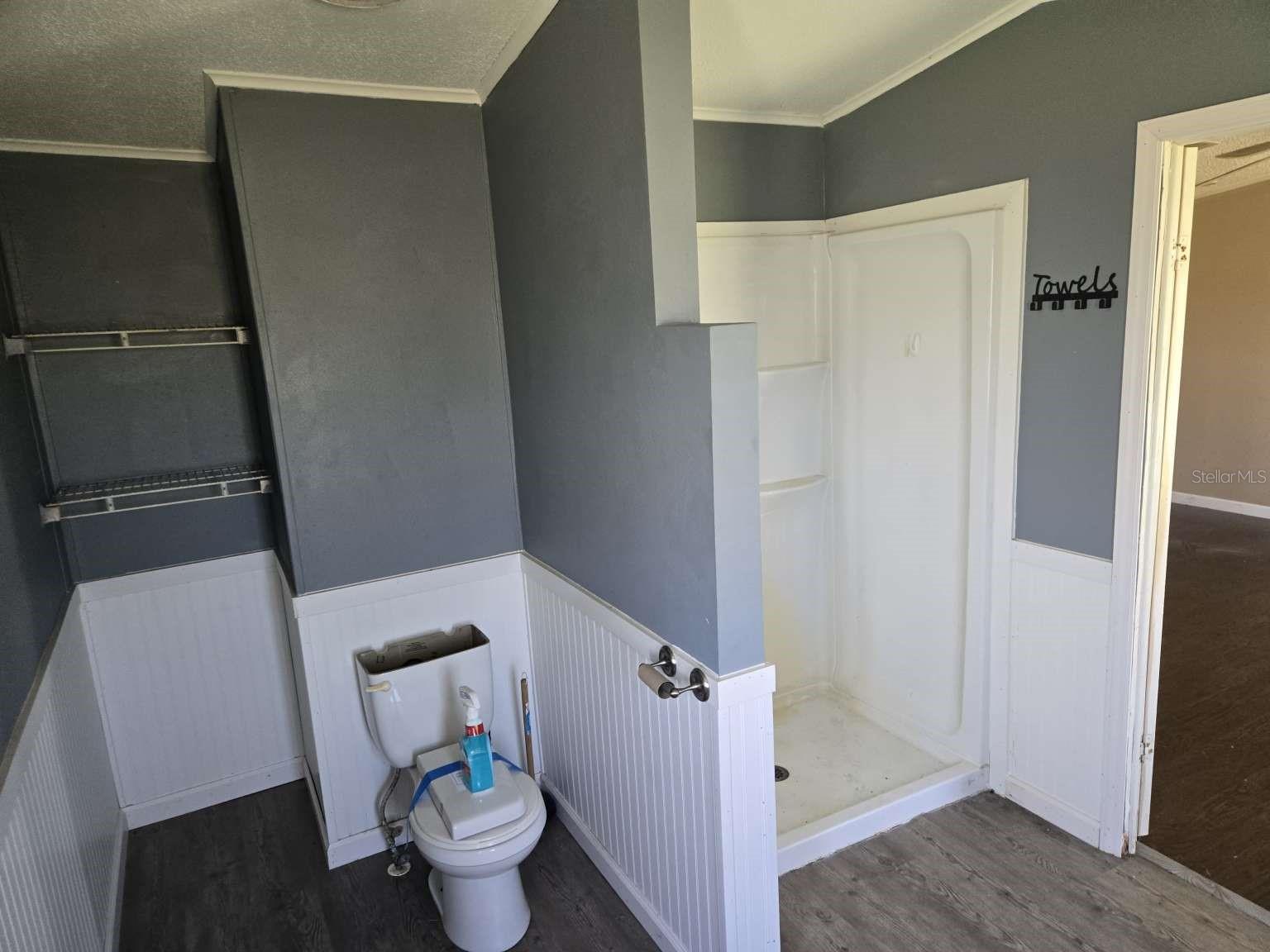 COUNTRY VIEW ESTATES - Residential