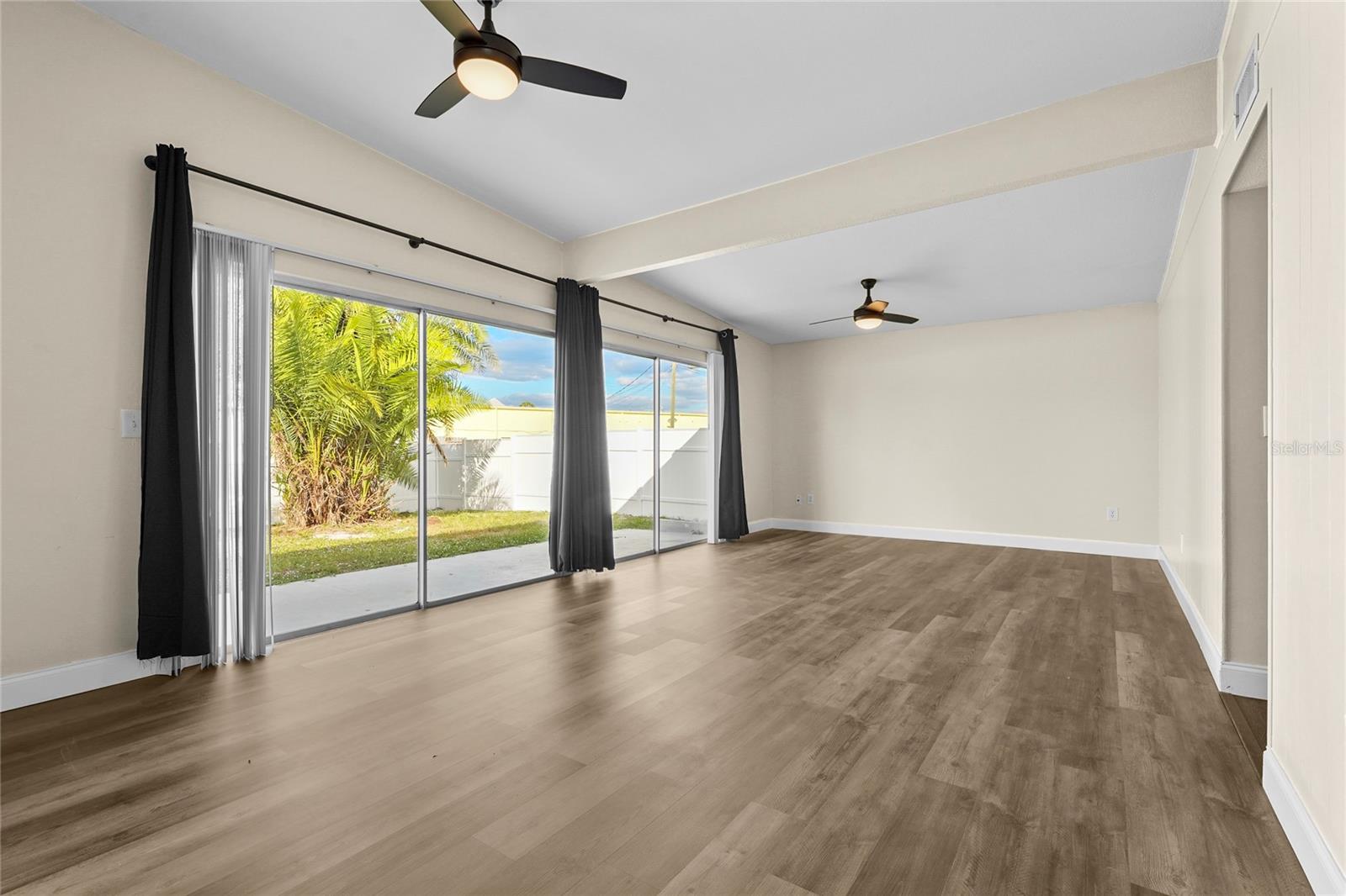 PORT CHARLOTTE SUB 03 - Residential Income