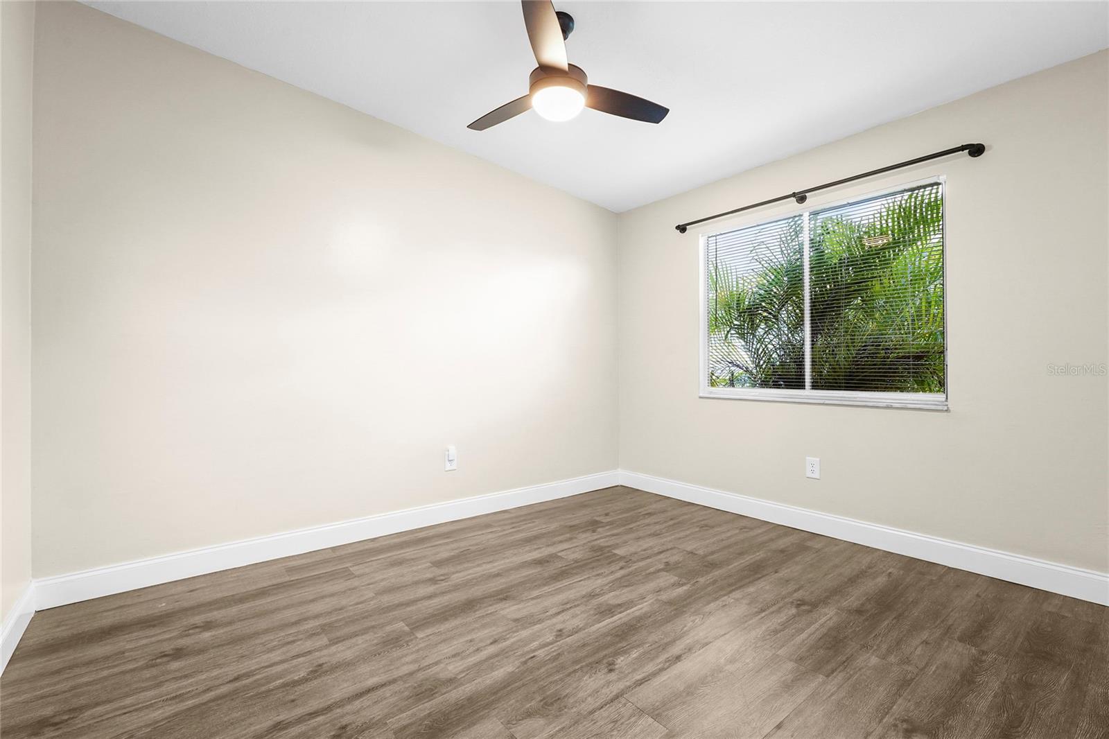 PORT CHARLOTTE SUB 03 - Residential Income