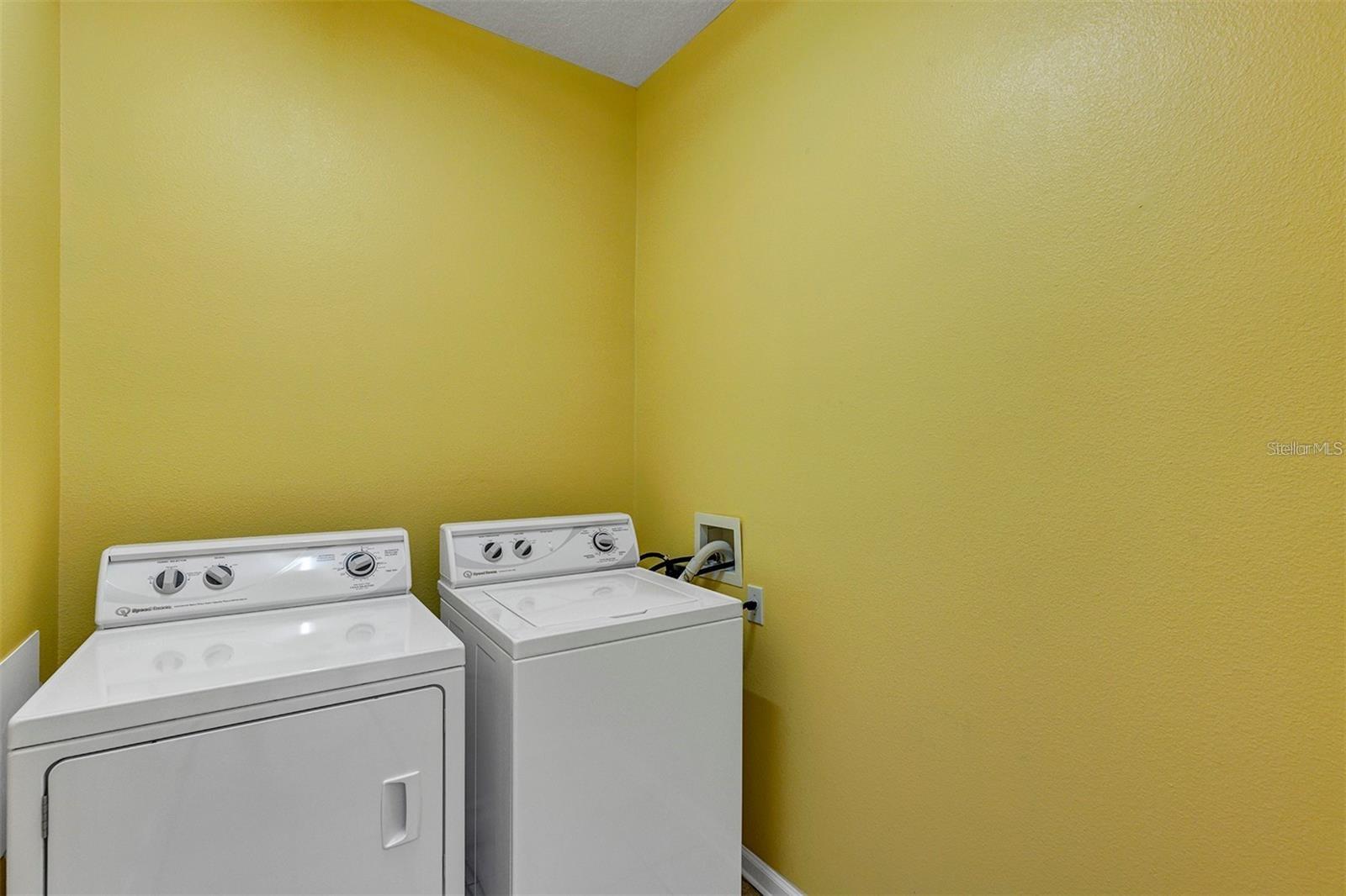 STERLING PARK AT STONEFIELD - Residential Lease